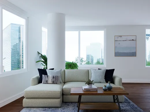 Living Room · Modern designed by Alexandra