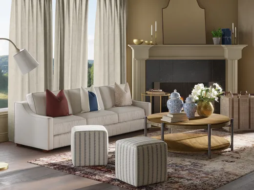 Living Room · Eclectic designed by Laura