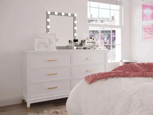 Bedroom · Glam designed by Mariel