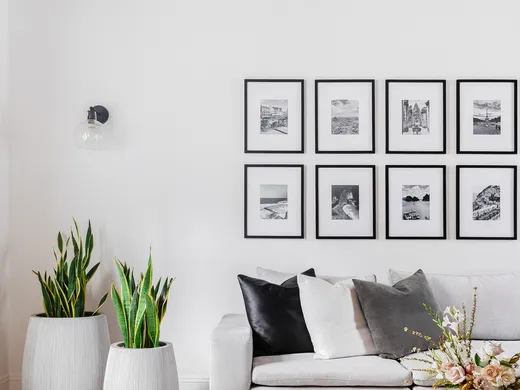 Living Room · Modern designed by Stacy