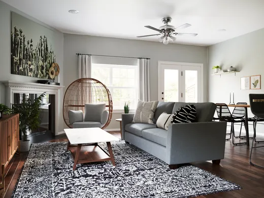Living Room · Modern designed by Taylor