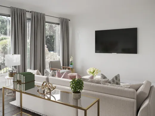 Living Room · Modern designed by Chante