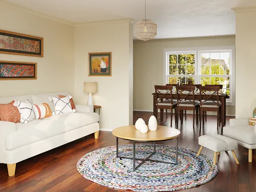 Living Room · Contemporary designed by Mirella
