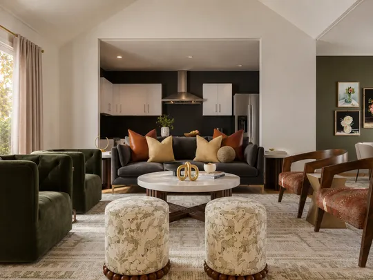 Living Room · Eclectic designed by Julieta