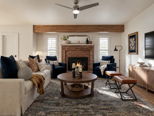 Living Room · Rustic designed by Julieta