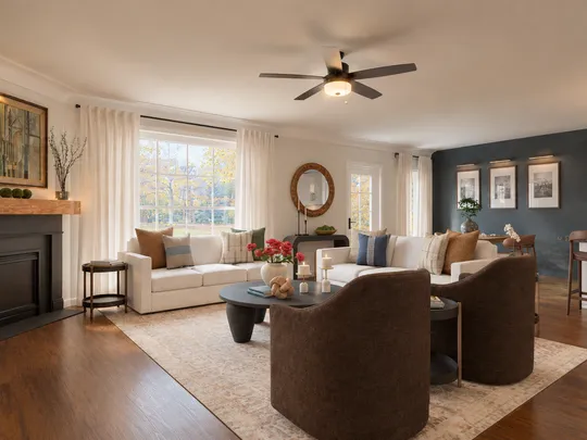 Living Room · Midcentury Modern designed by Katherin