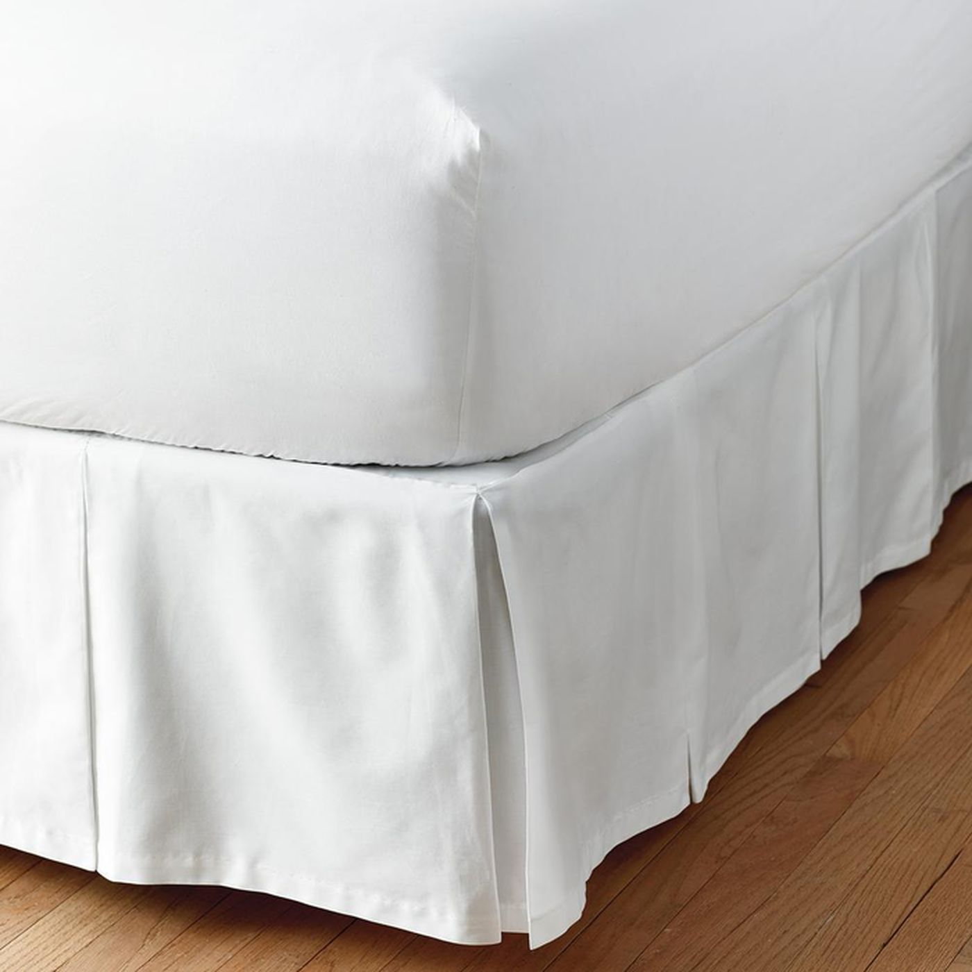 Simple Tuck 21 in. Box Pleat Solid White King Bed Skirt Home Depot
