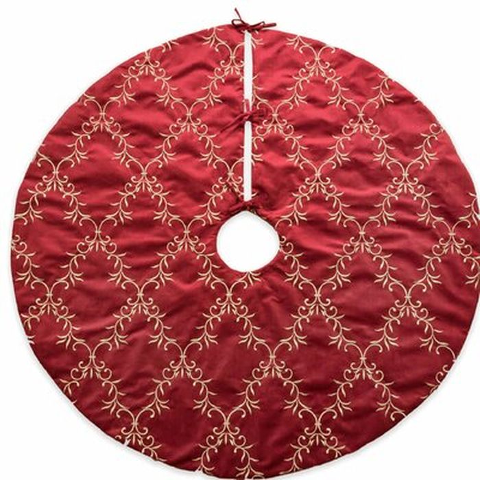 Kittredge Christmas Floral Tree Skirt Wayfair