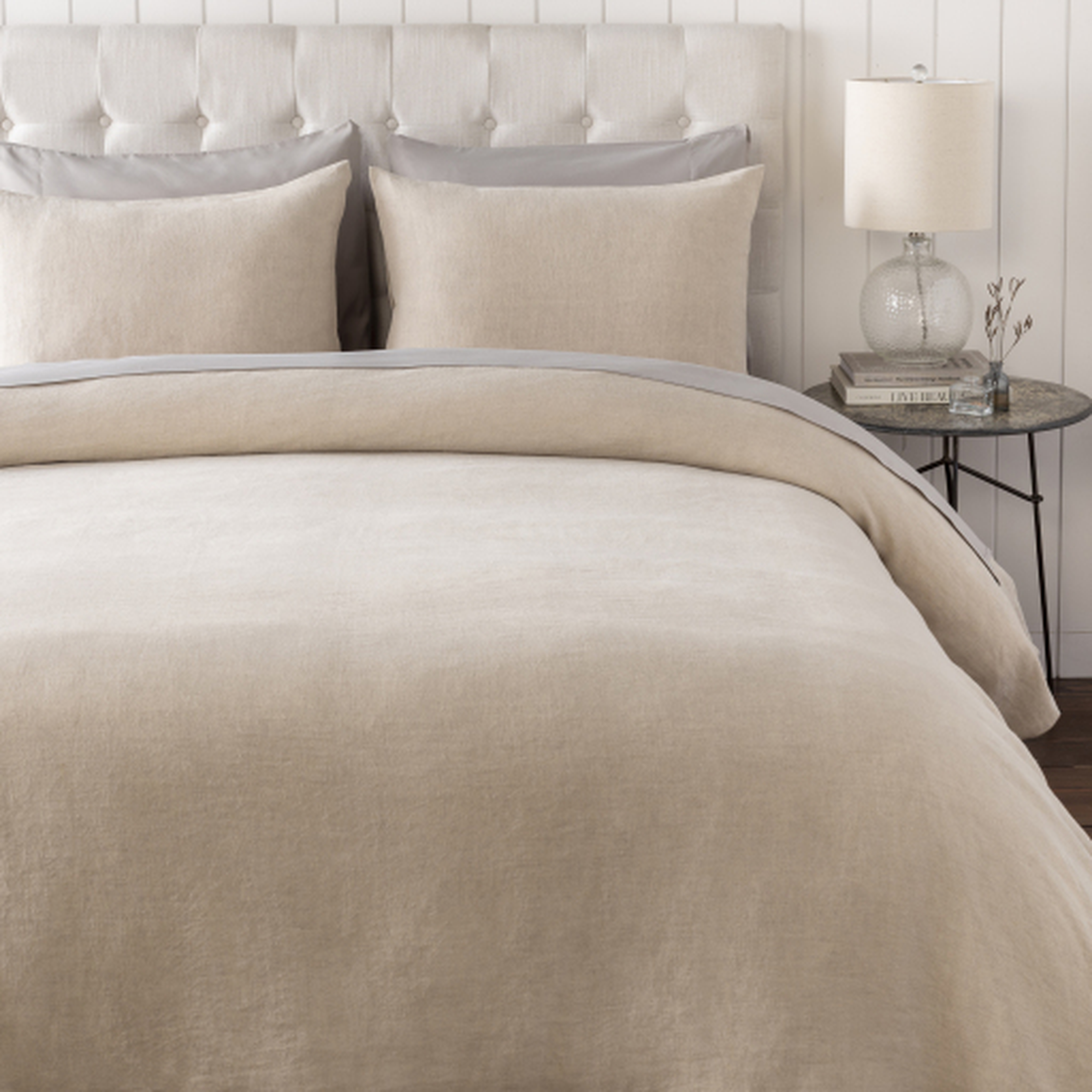 Livabliss Dawson DAW-2006 108"W x 92"L; 36"W x 20"L Duvet - Surya