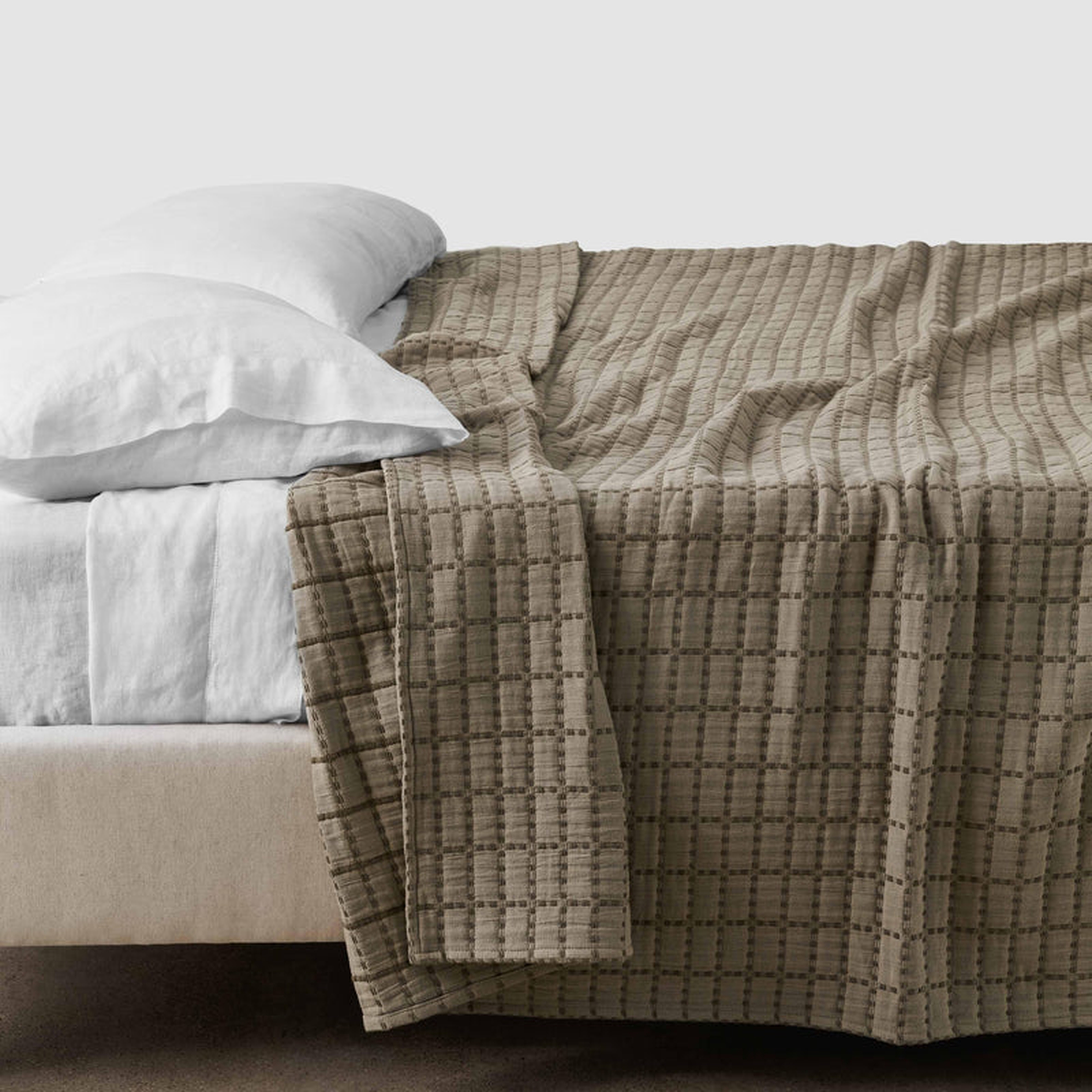The Citizenry Naya Organic Cotton Quilted Bed Blanket | Full/Queen | Blue - The Citizenry