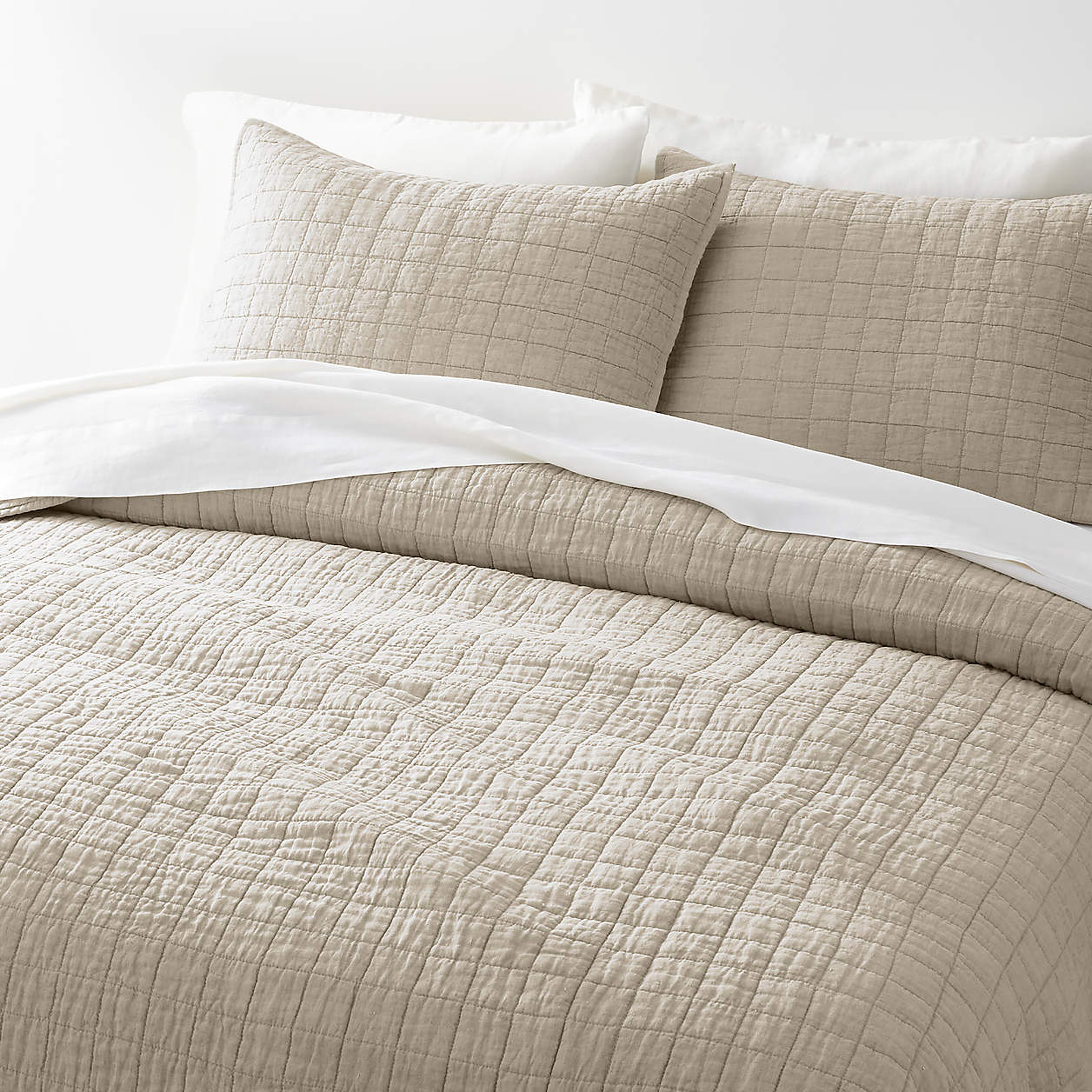 Belgian Flax Linen Natural King Quilt - Crate and Barrel