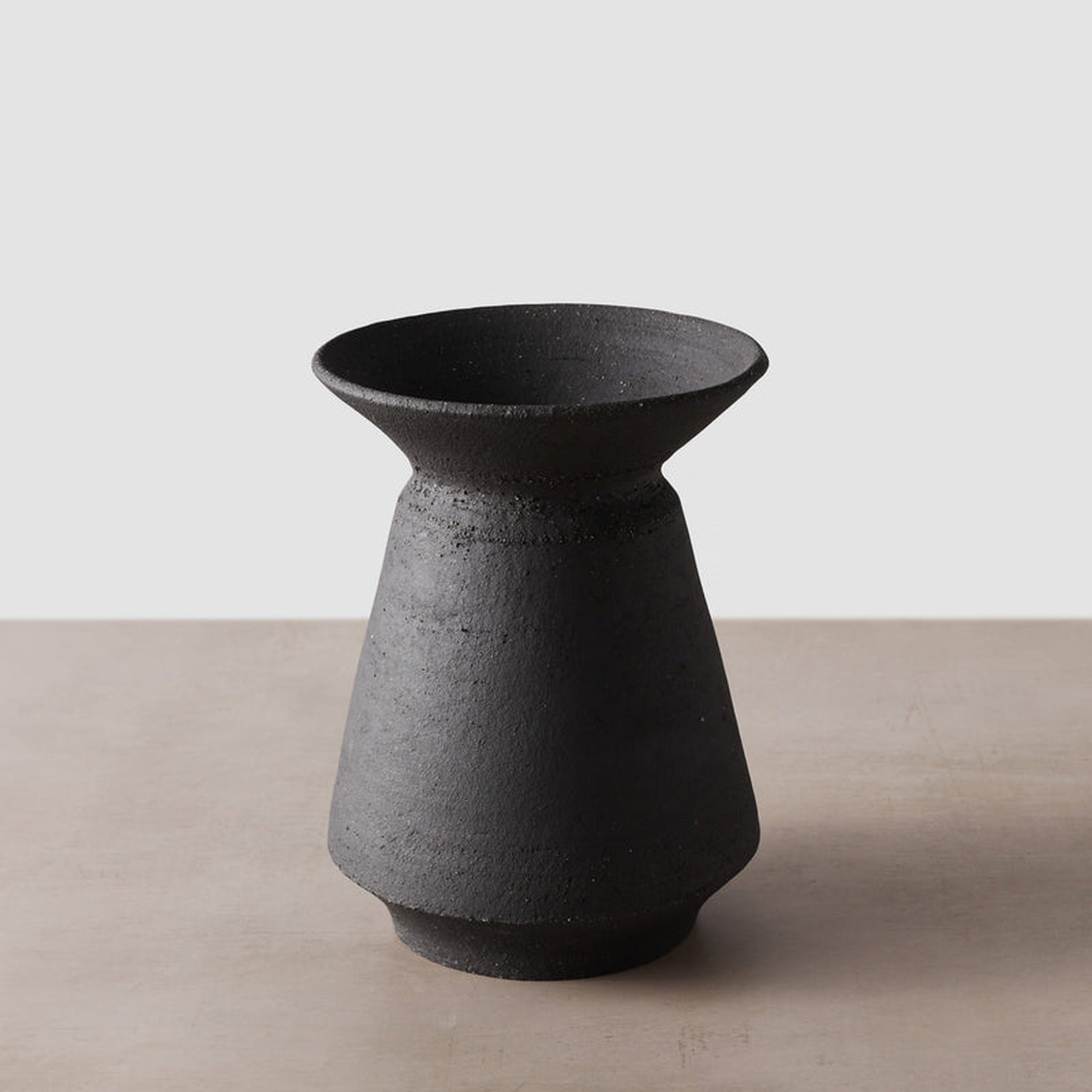 The Citizenry Alameda Vase | Short | Black - The Citizenry
