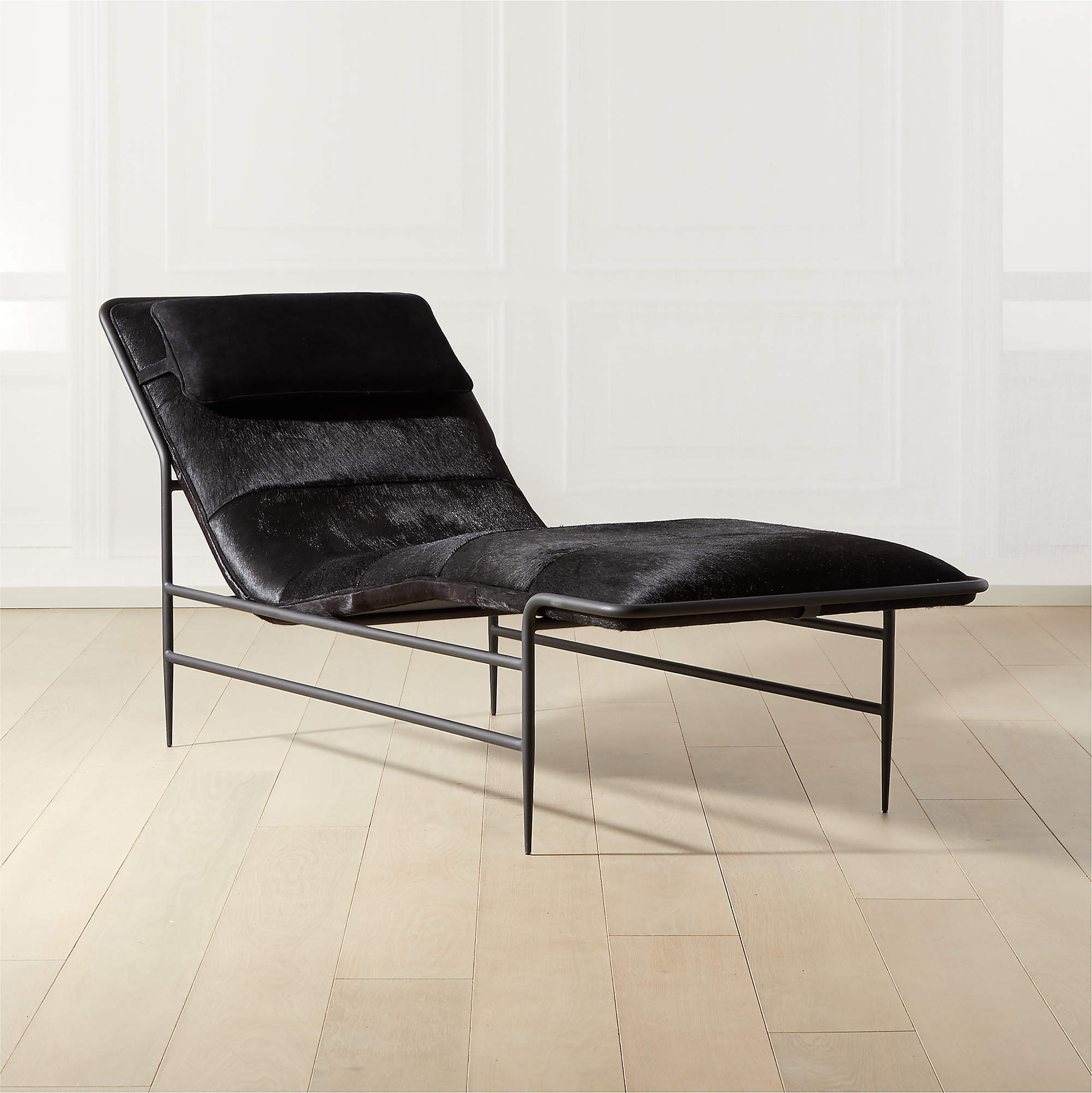 leder hide black chaise lounge - CB2
