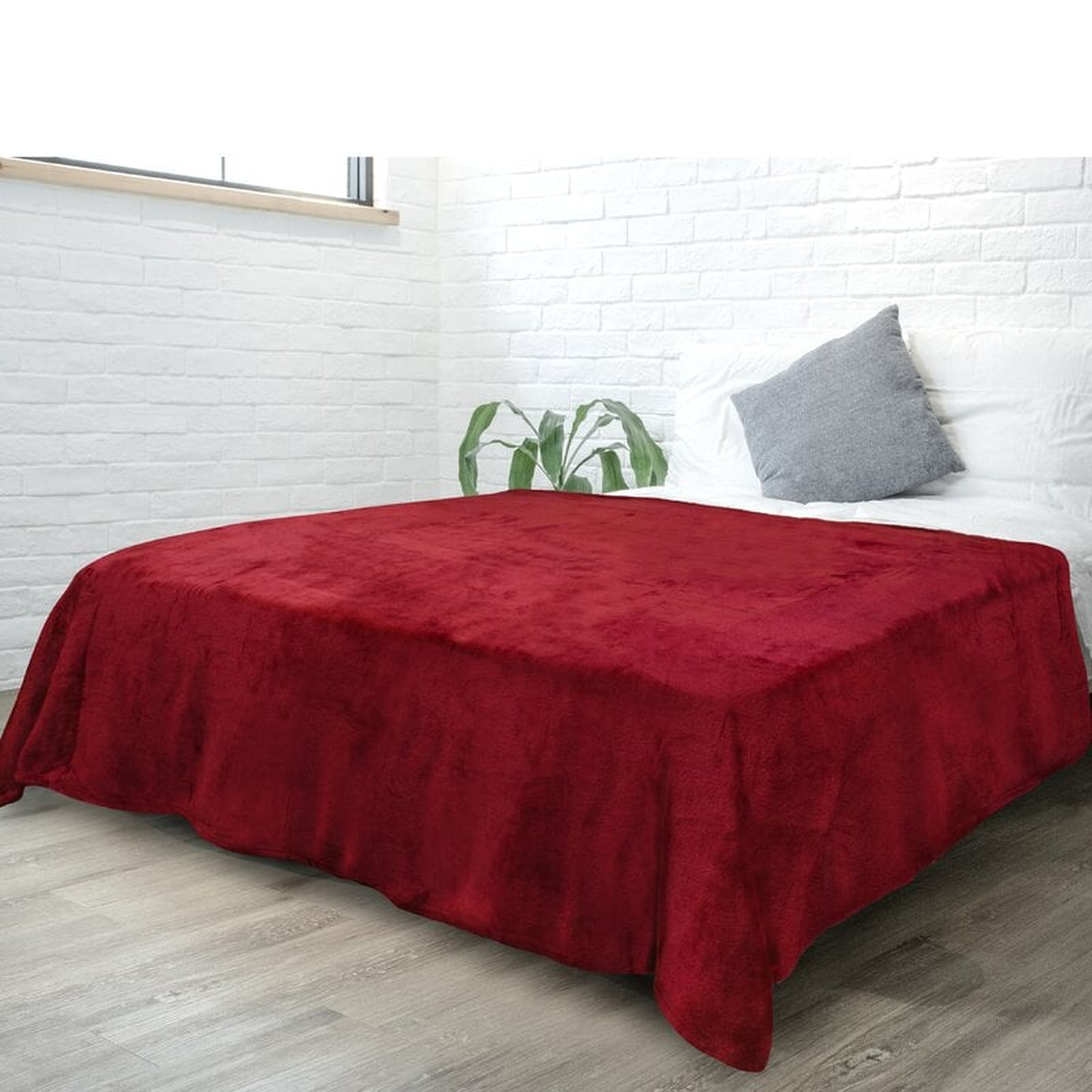 Dichiera Super Soft Plush Luxury Lightweight Fleece Blanket - Wayfair