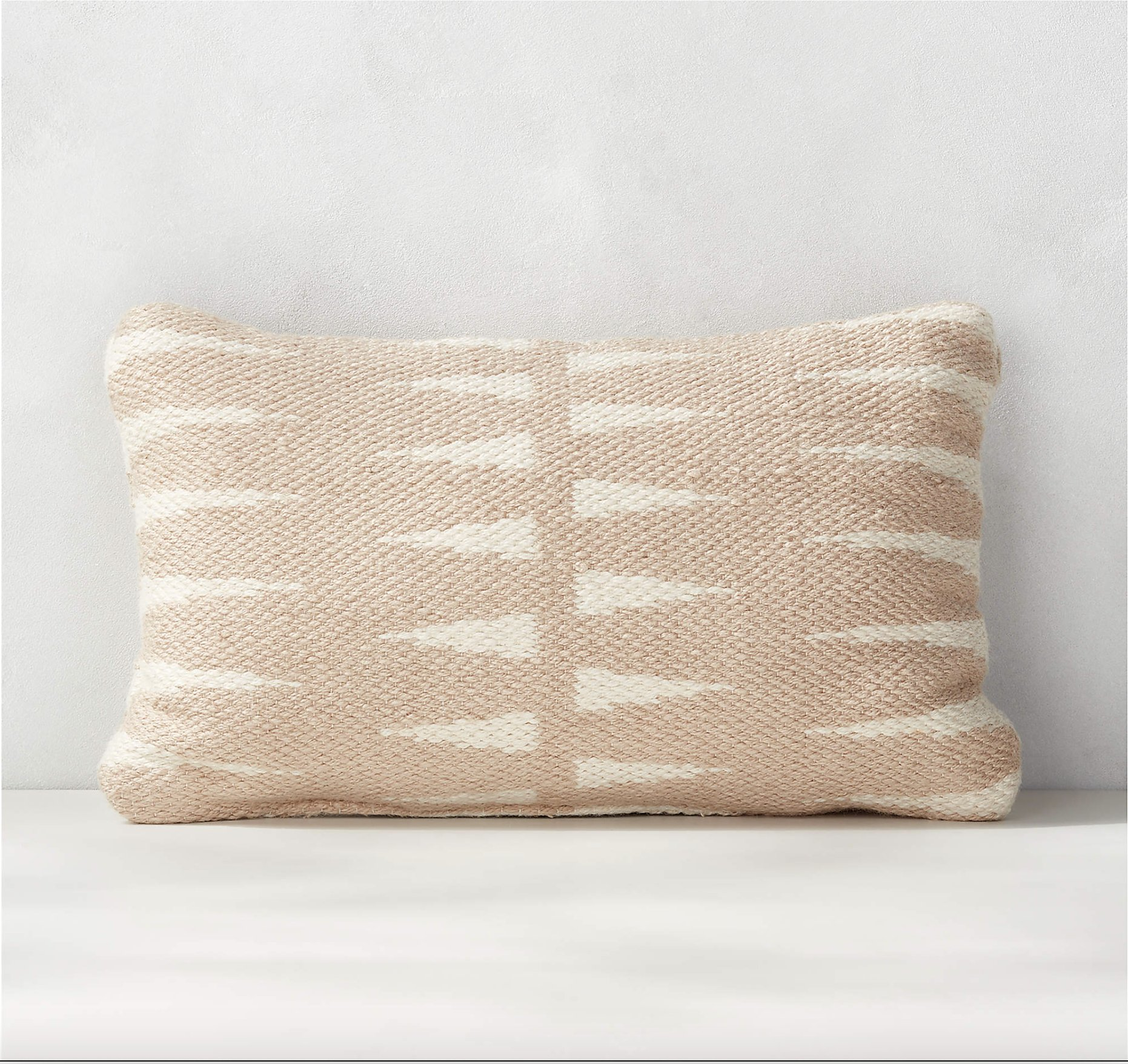 20"X12" SHIA NATURAL AND WHITE OUTDOOR PILLOW - CB2