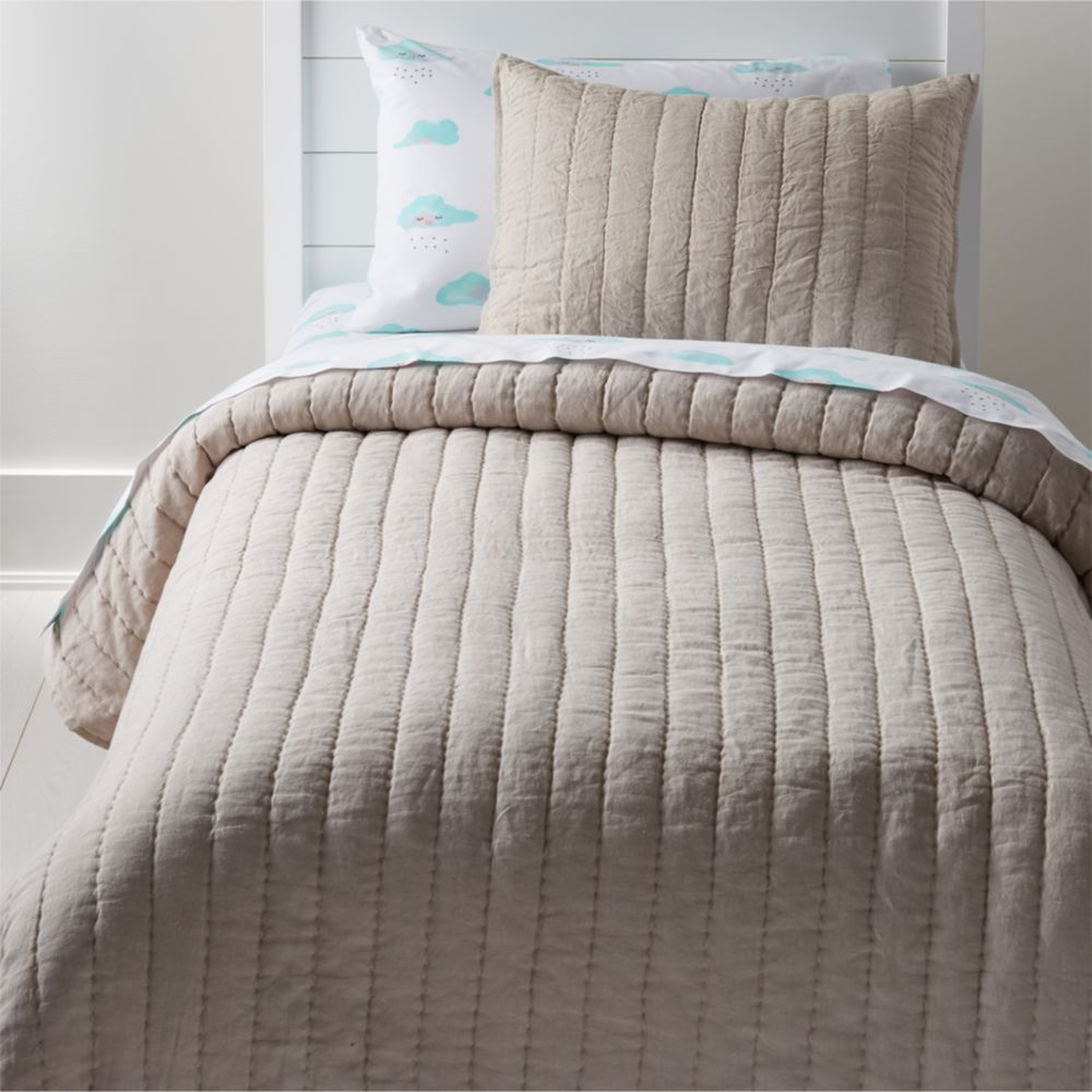Linen Grey Twin Quilt - Crate and Barrel