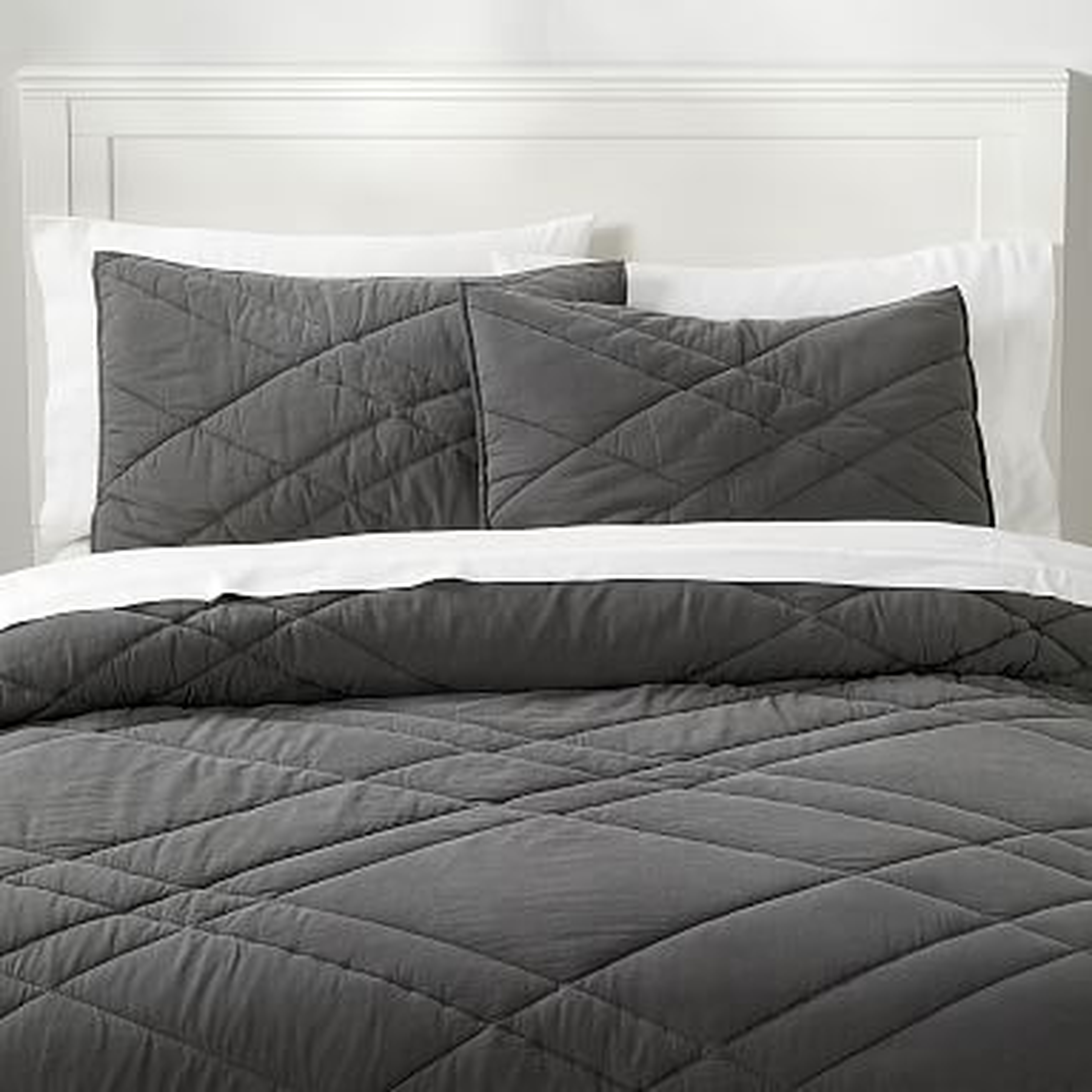 Ryder Rugged Quilt, Full/Queen, Faded Black - Pottery Barn Teen