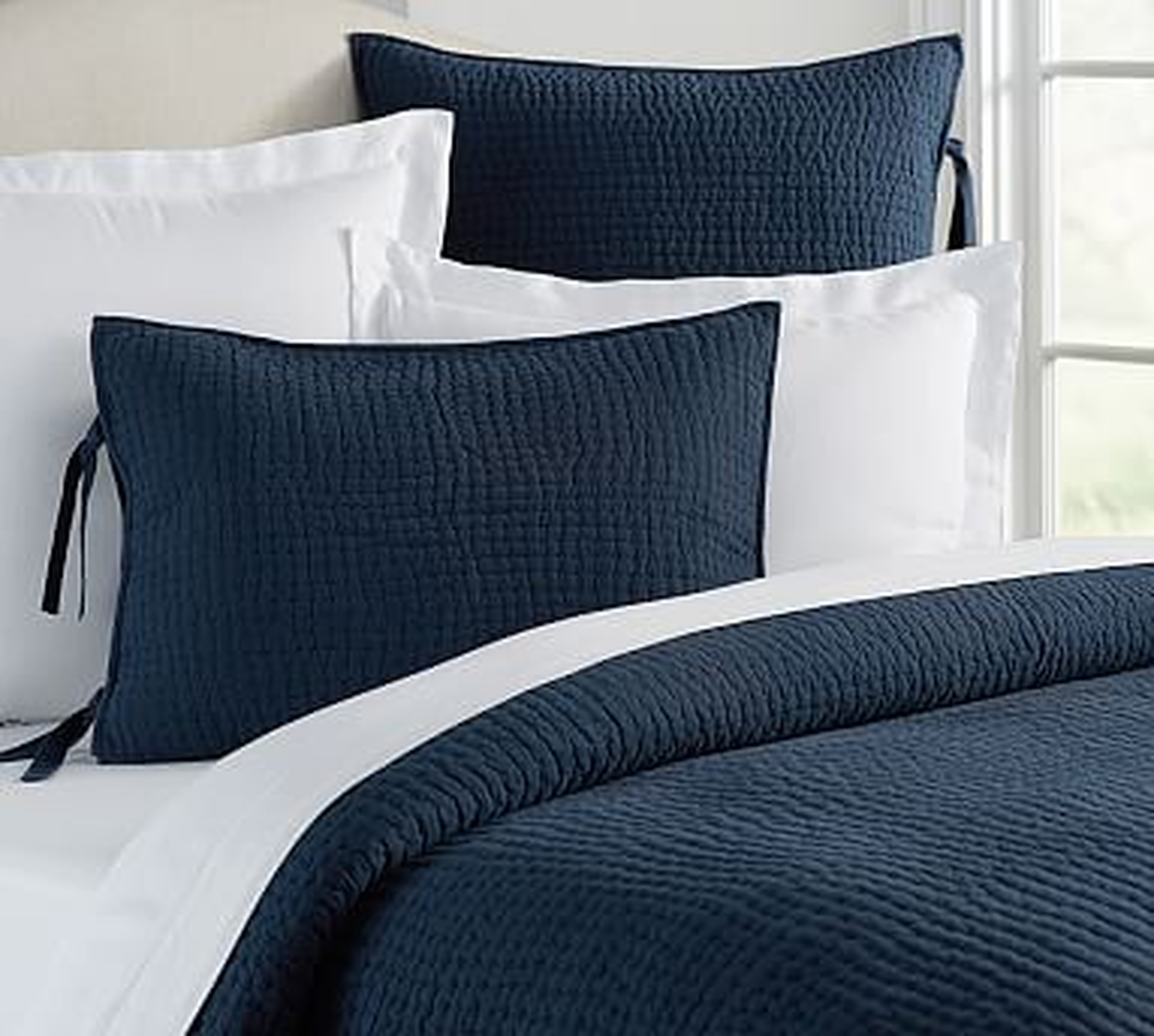 Pick-Stitch Handcrafted Cotton/Linen Quilt, Twin/Twin XL, Midnight Blue - Pottery Barn