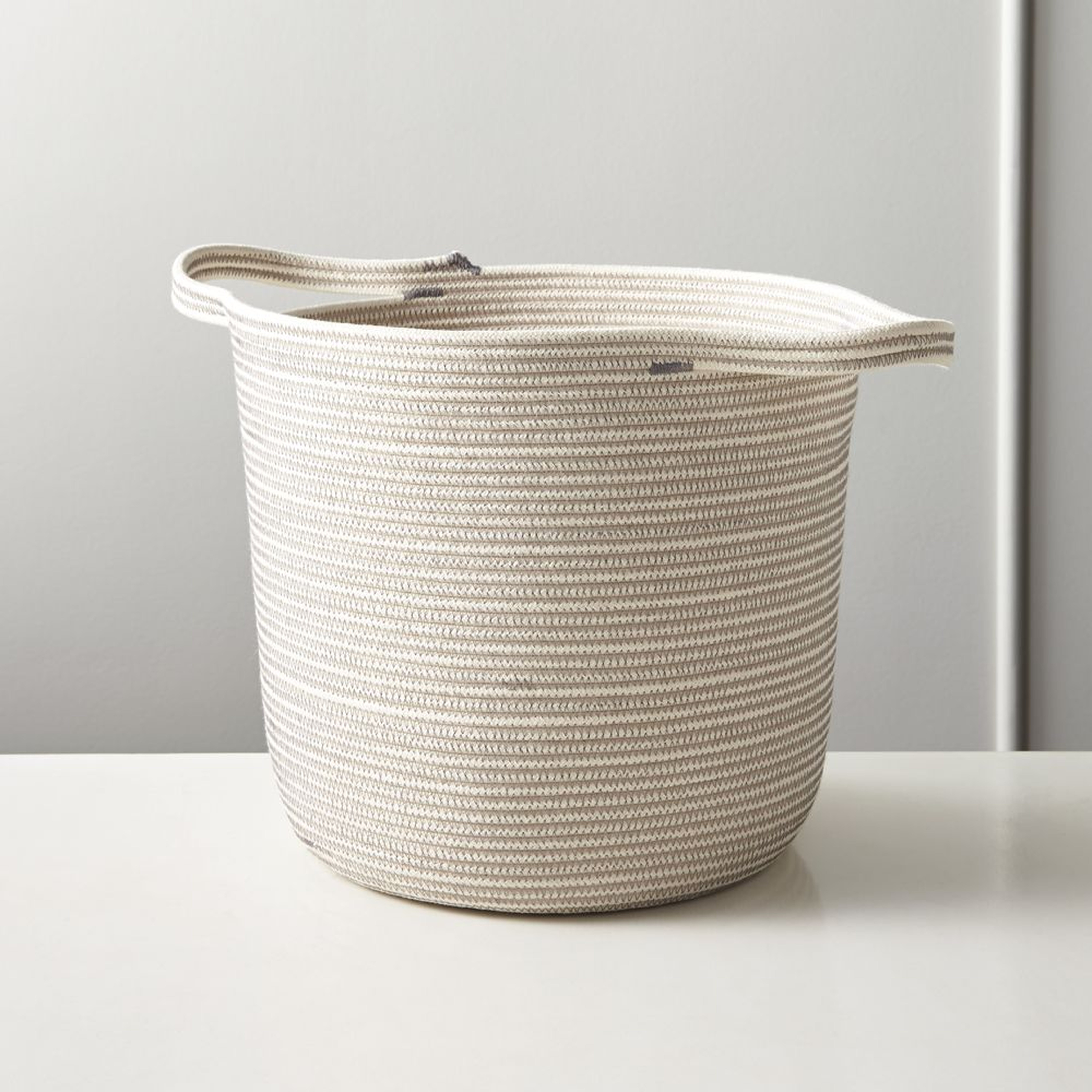 Dumbo Carrier Grey and White Basket - CB2
