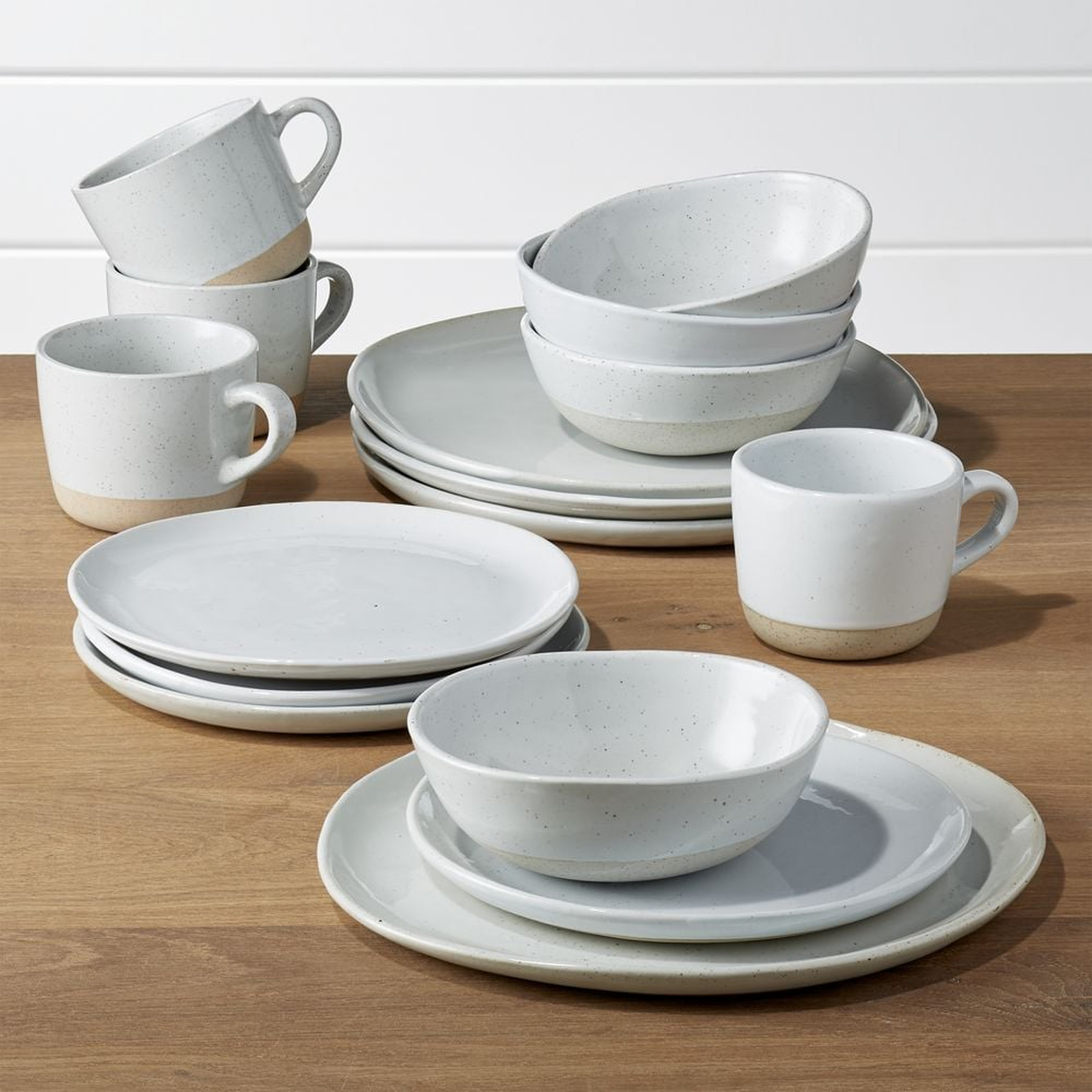 Welcome II 16-Piece Dinnerware Set - Crate and Barrel