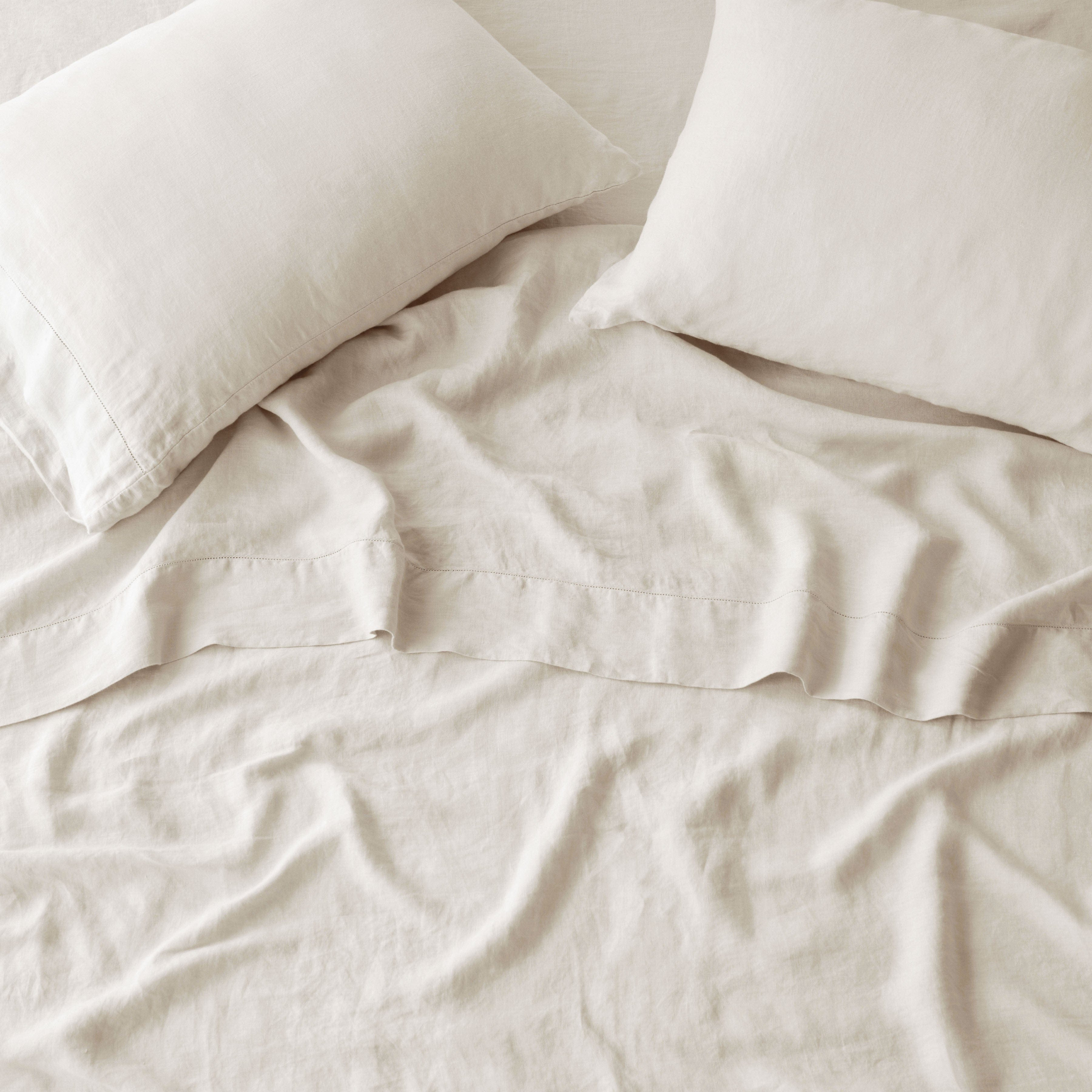 The Citizenry Stonewashed Linen Bed Sheet Set | Queen | Ivory - The Citizenry