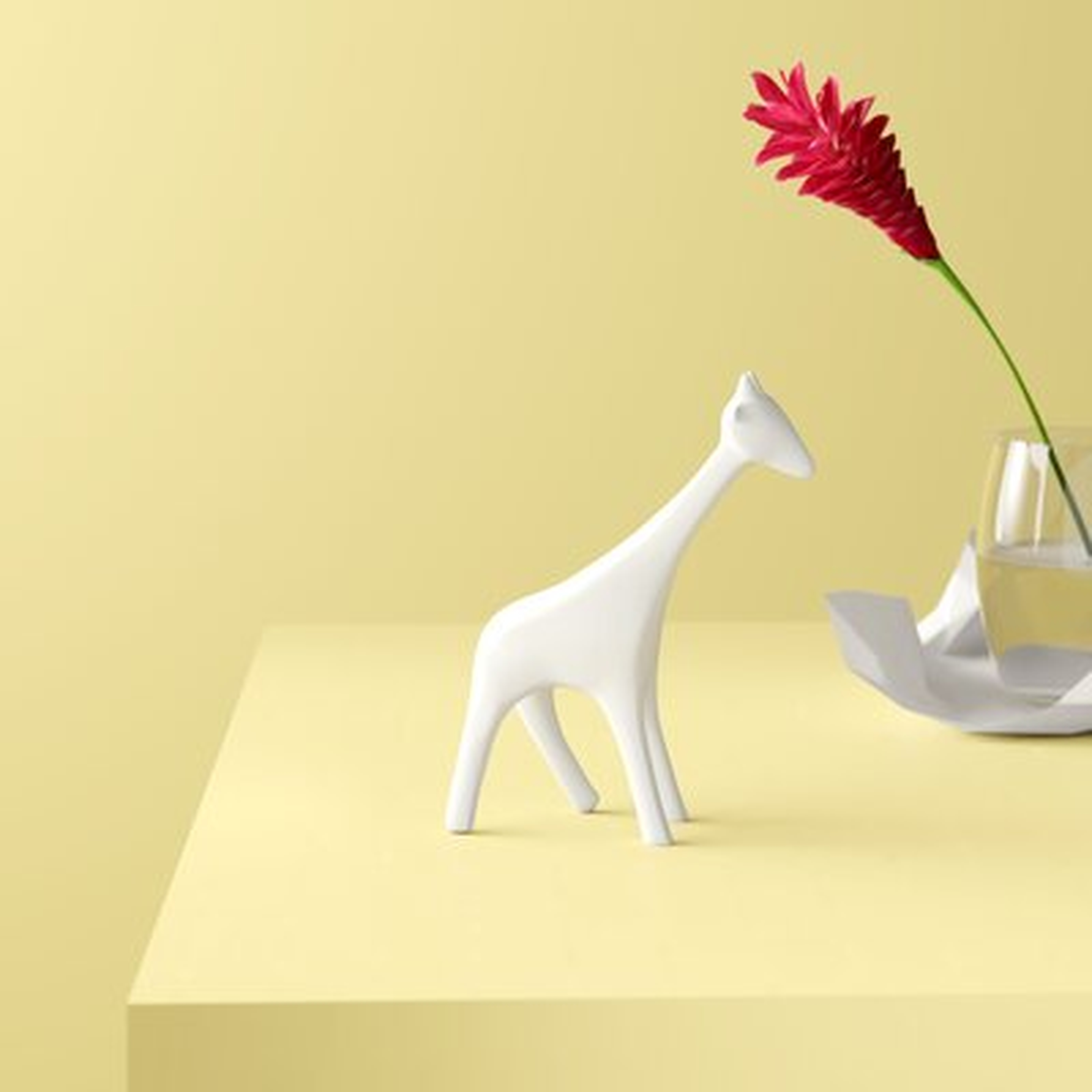Giraffe Figurine - Wayfair