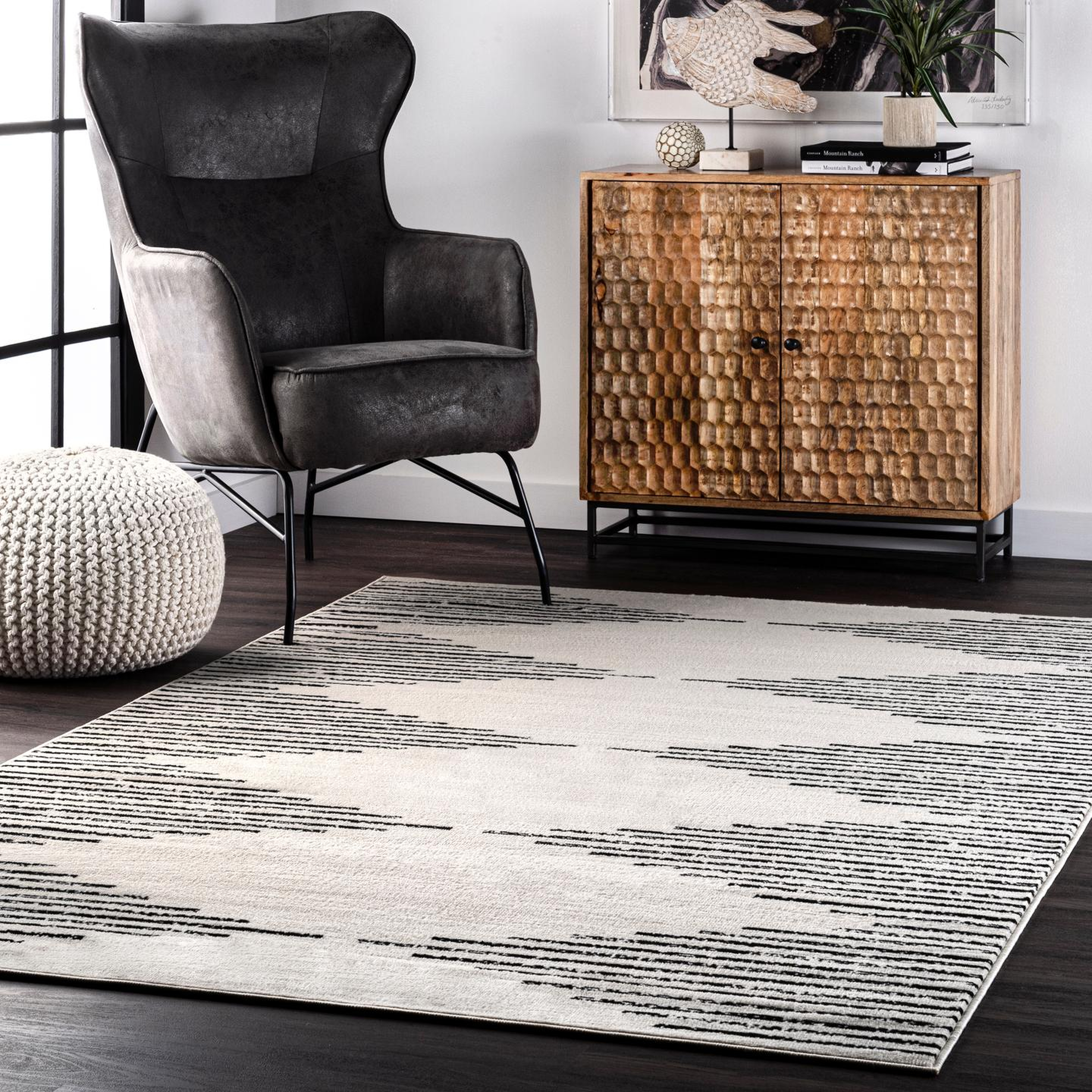 Romina Diamond Pinstripes Area Rug - nuloom