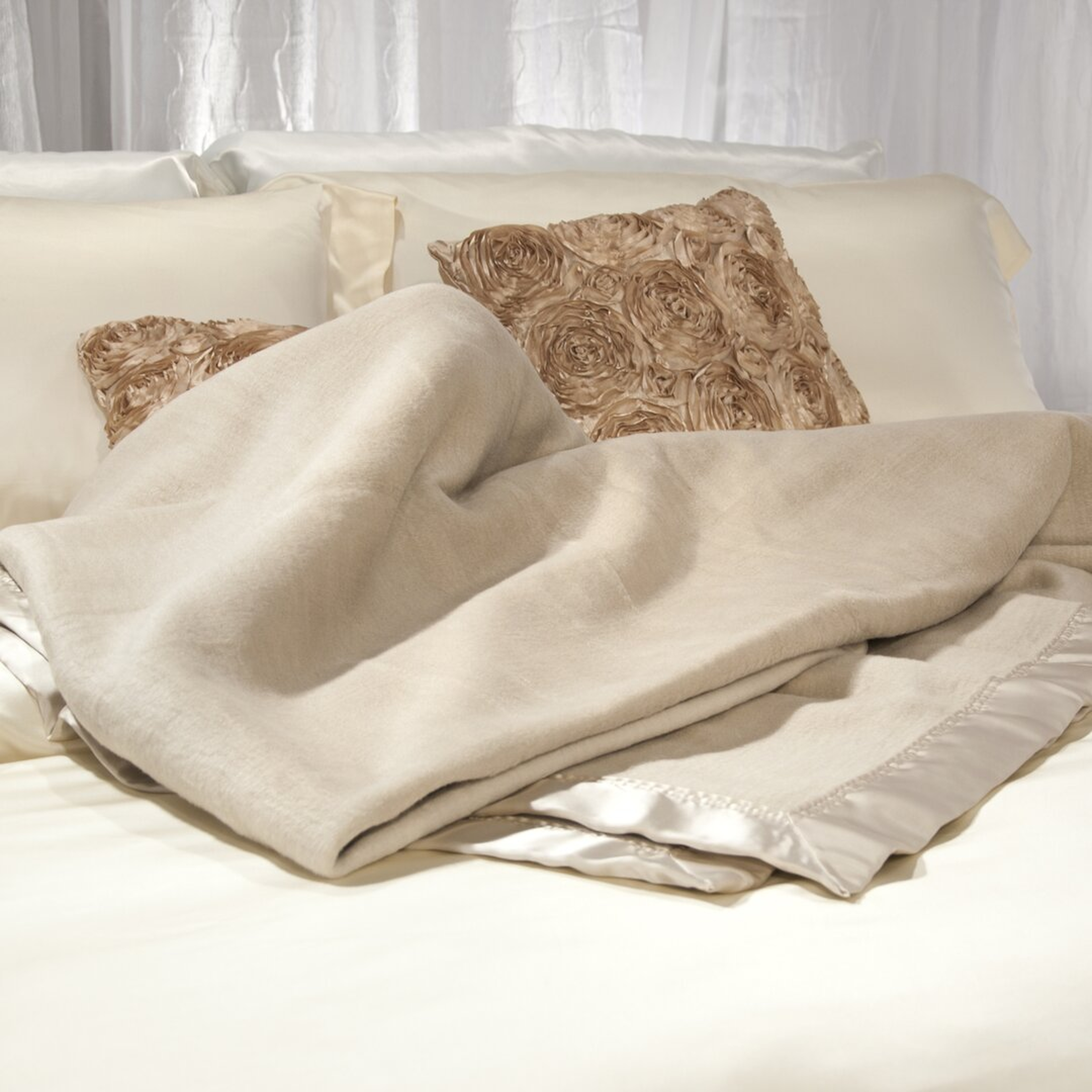 "Barska Aus Vio Mulberry Blanket" - Perigold