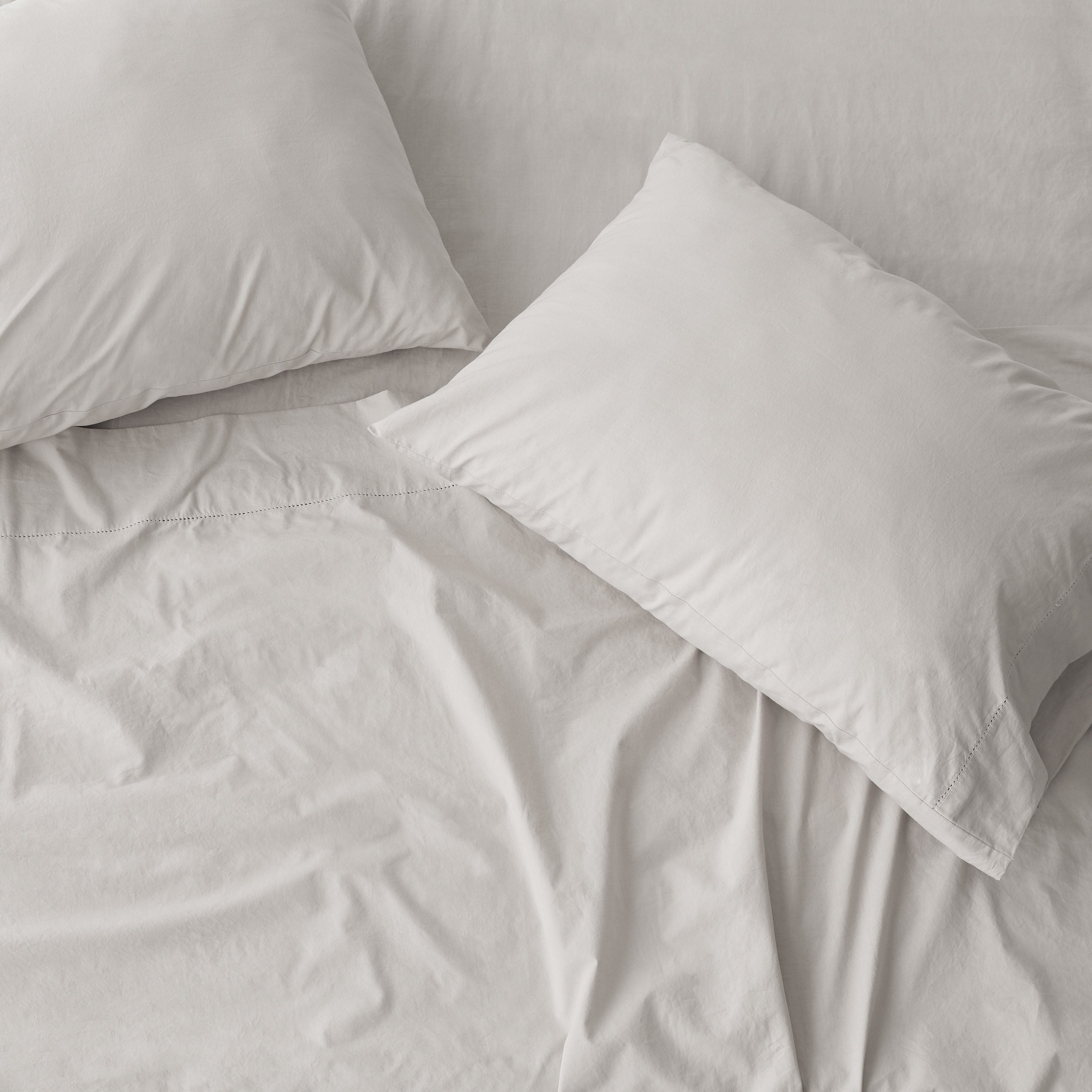 The Citizenry Stonewashed Organic Cotton Percale Bed Sheet Set | King | Grey - The Citizenry