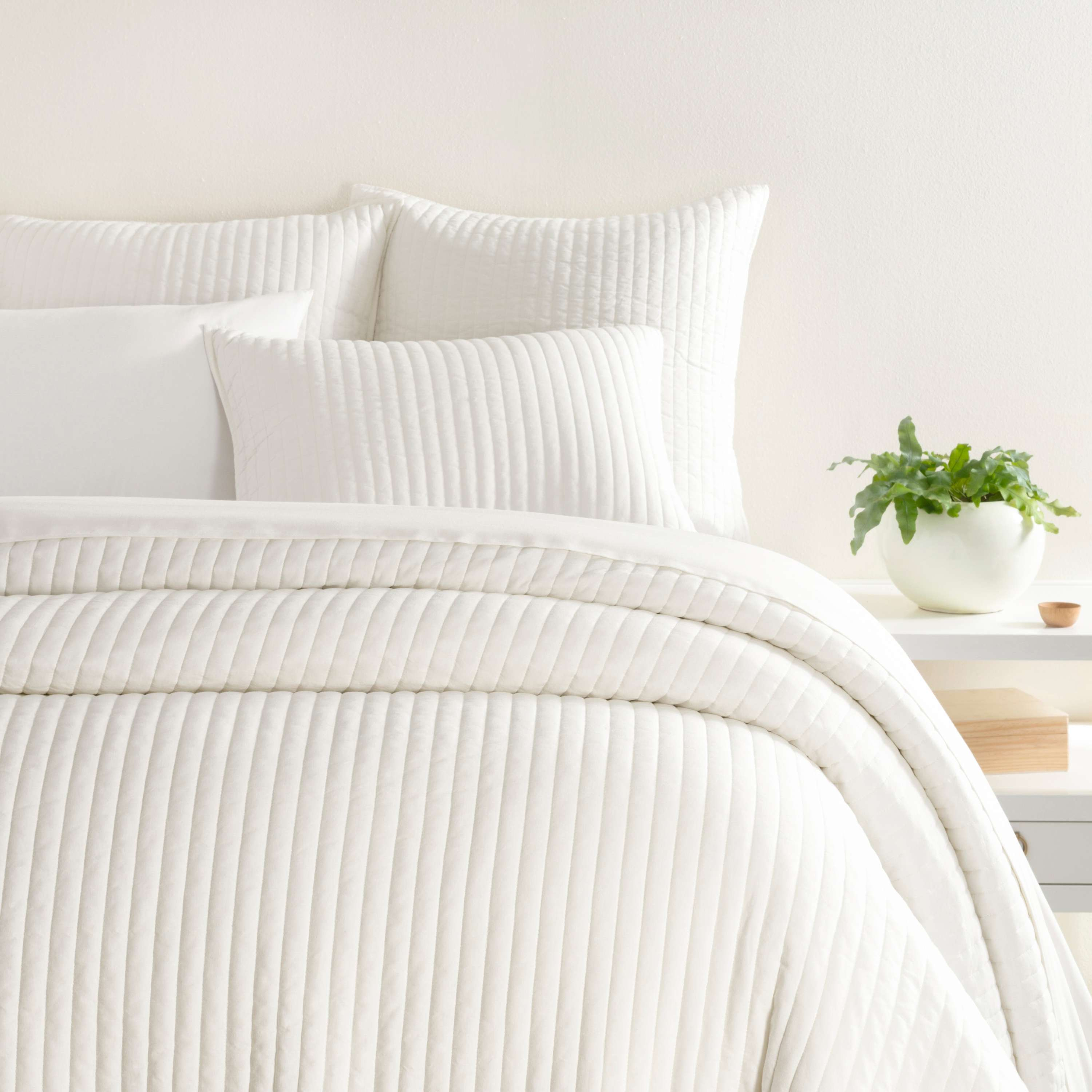 Cozy Cotton Ivory Quilt - Dash and Albert