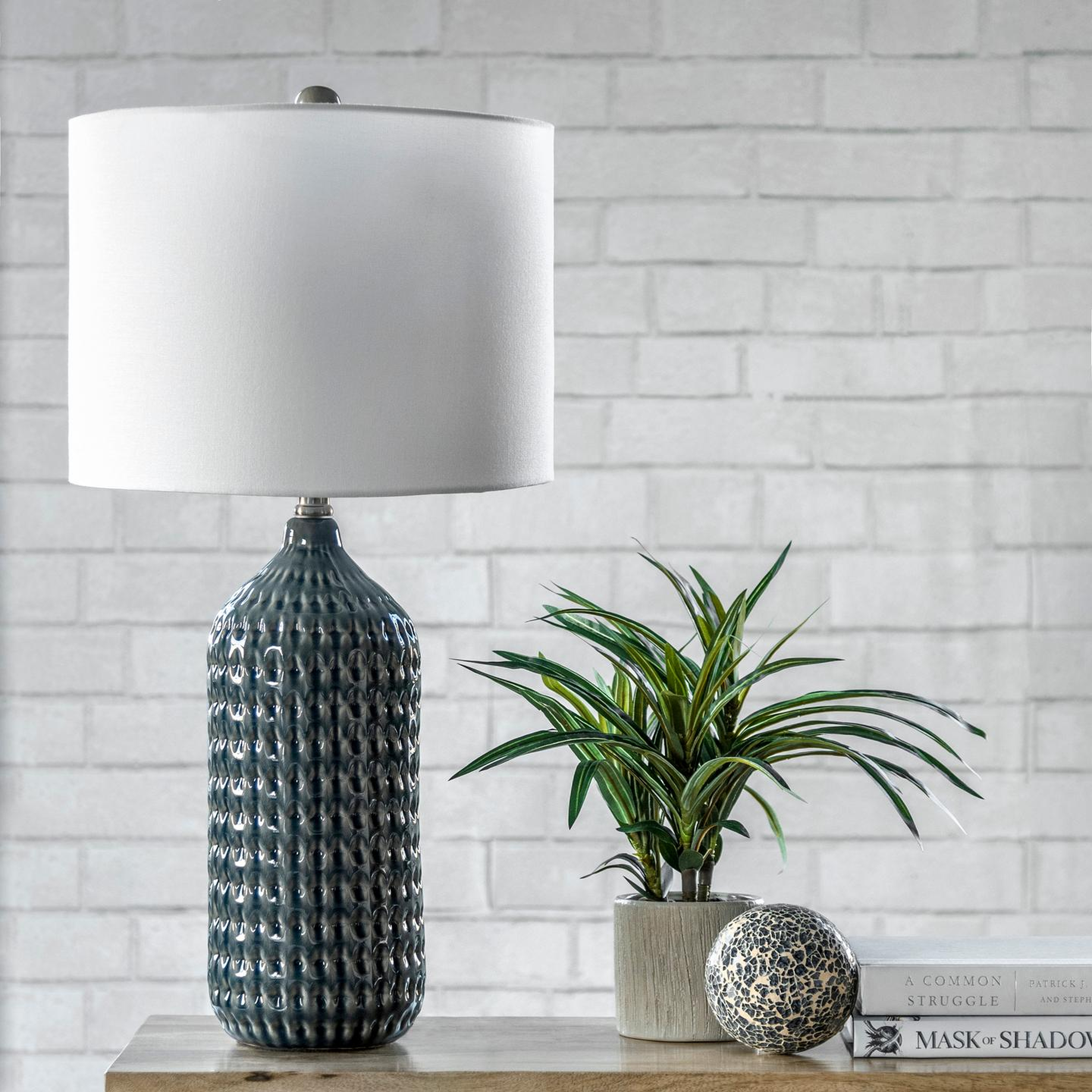 Napa 30" Ceramic Table Lamp - nuloom