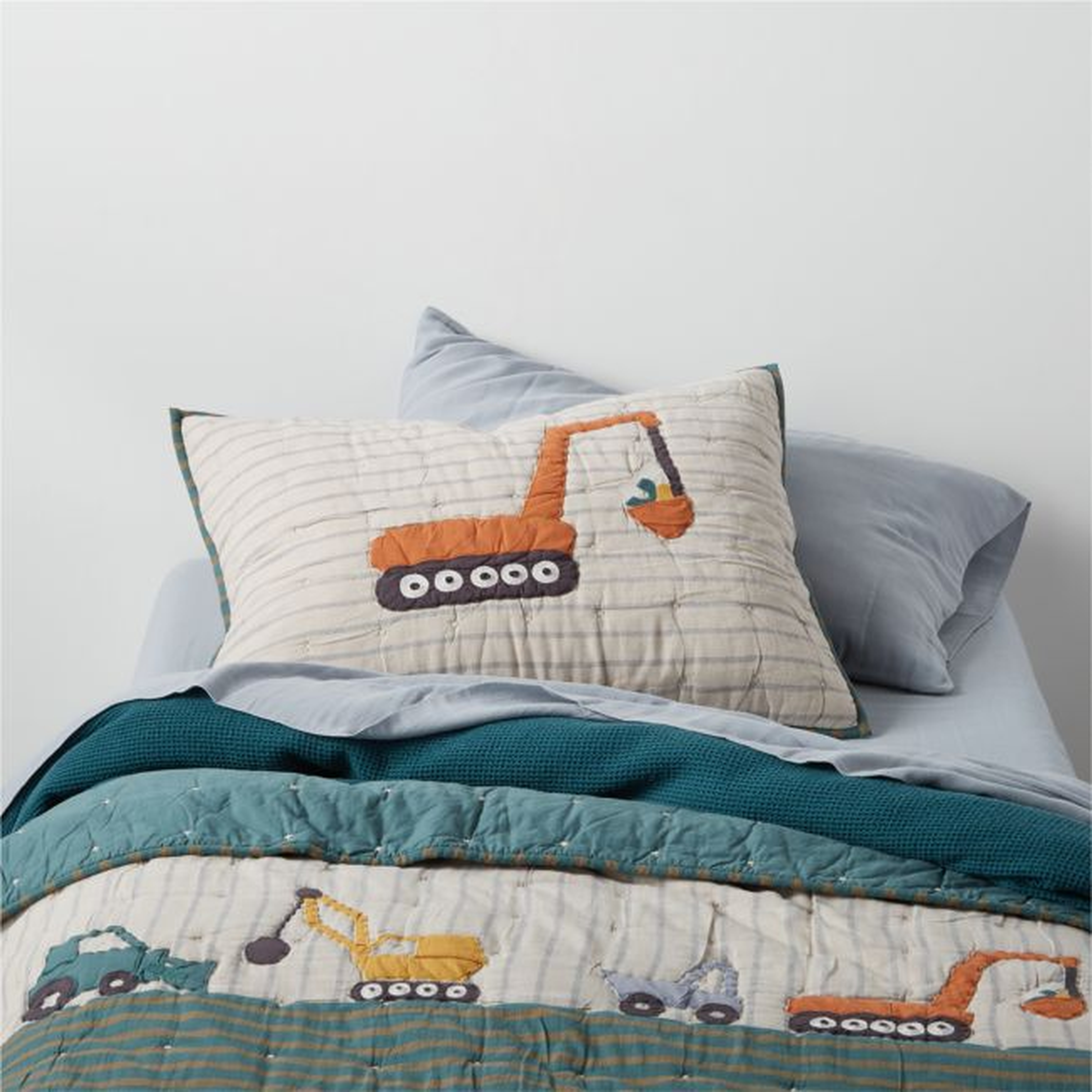 Modern Trucks Organic Cotton Kids Full/Queen Quilt - Crate & Kids