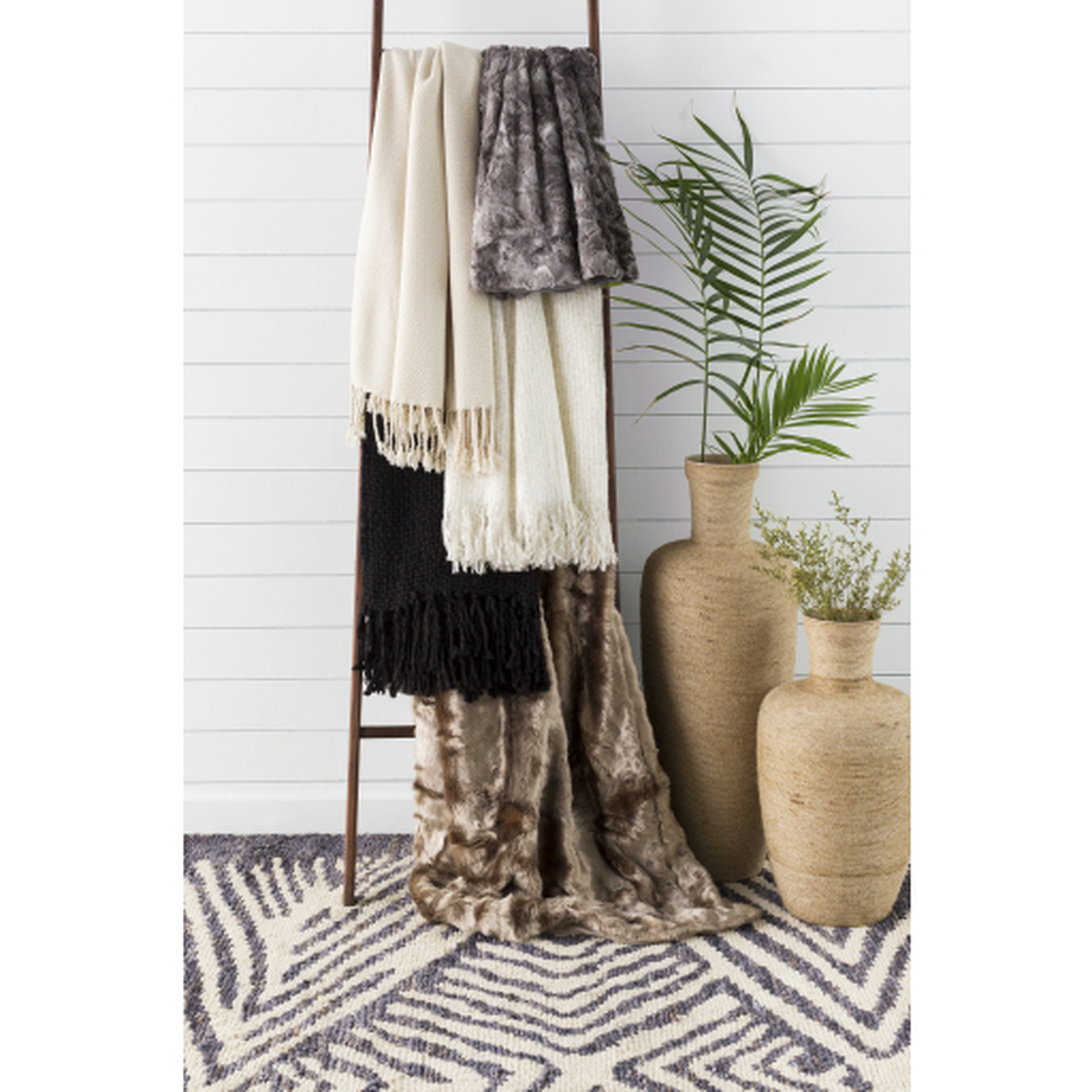 Orinocco Beige Indoor 8' x 10' Handmade Rug - Surya