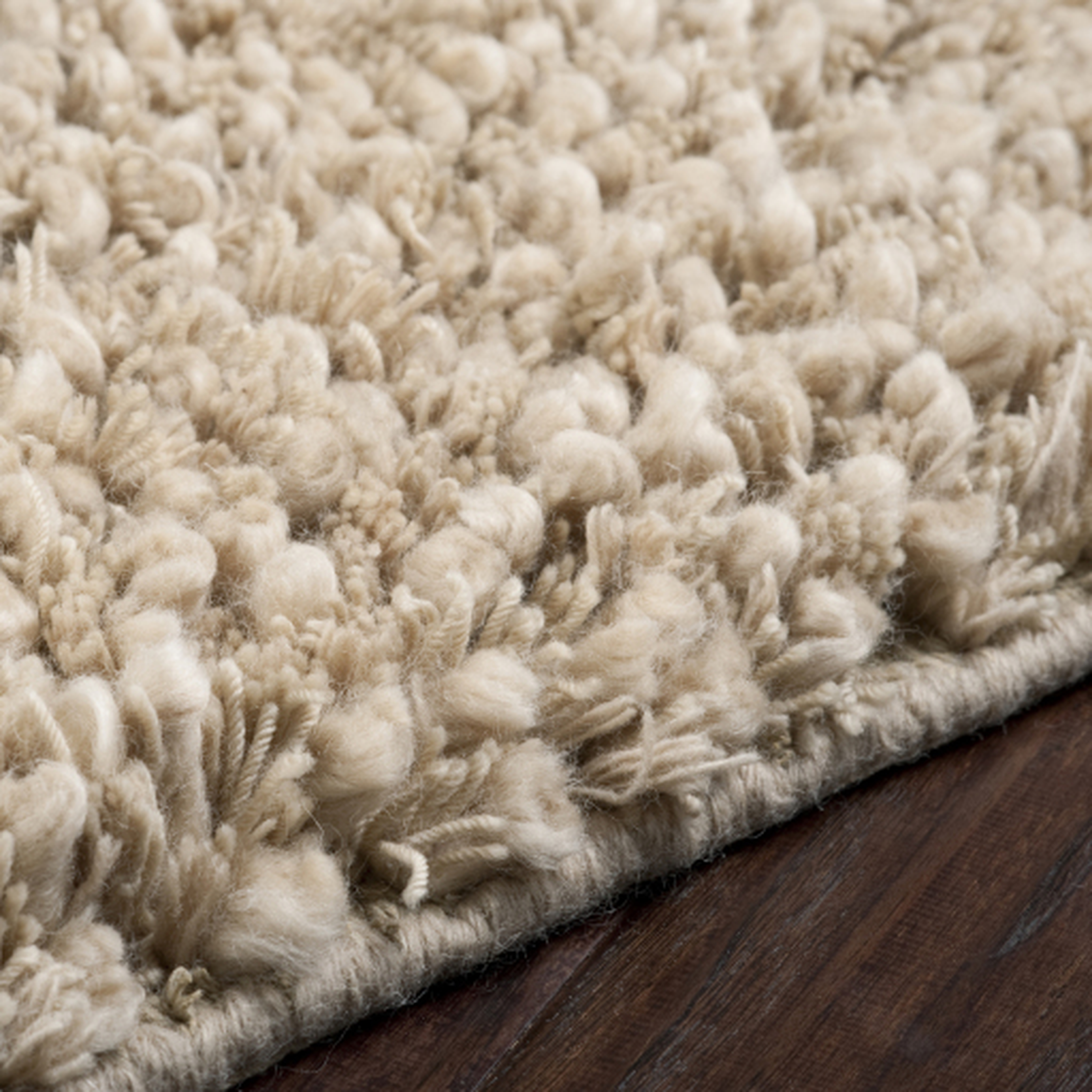Metropolitan Beige Indoor 2'6" x 8' Handmade Rug - Surya