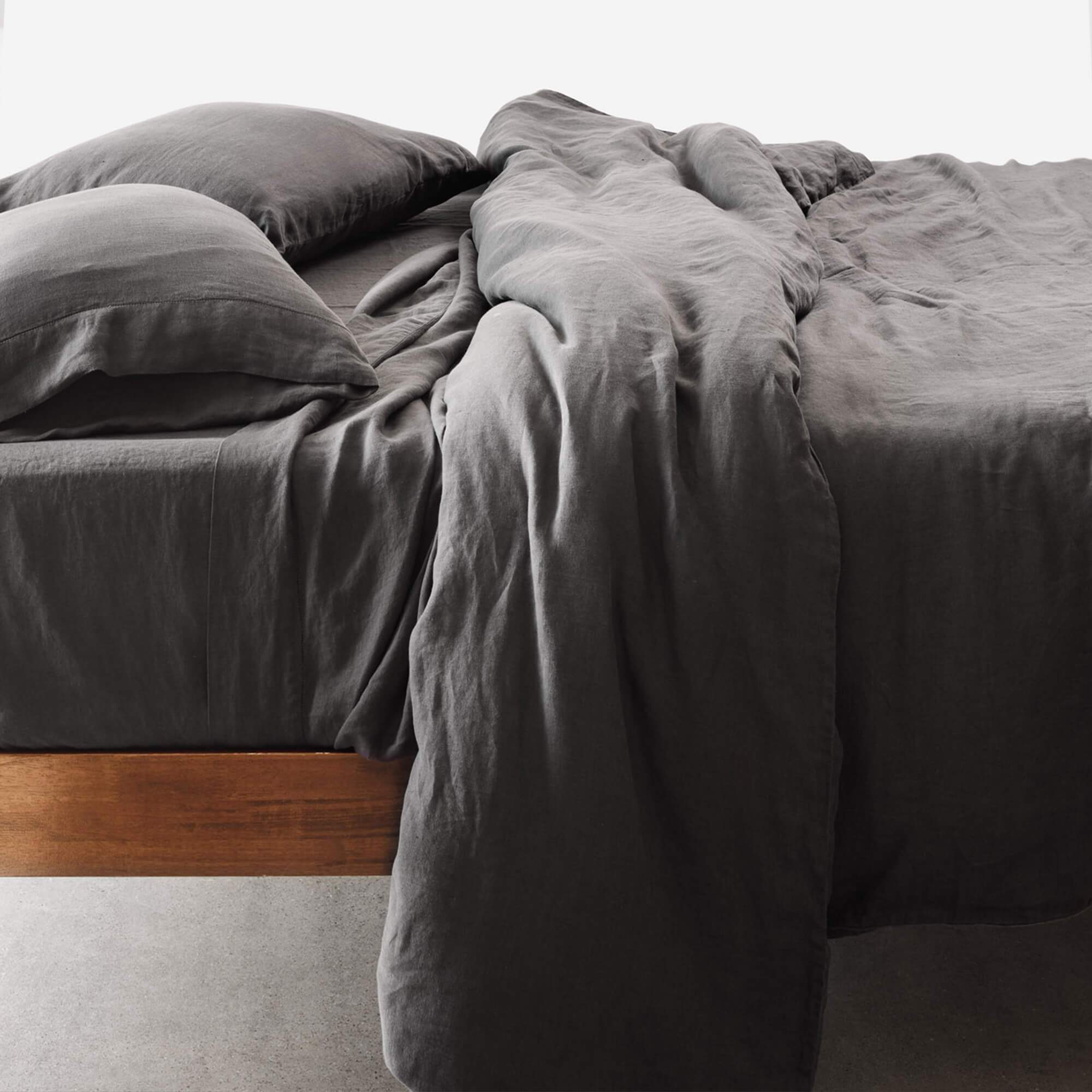 The Citizenry Stonewashed Linen Duvet Cover | Full/Queen | Duvet + Sham Set | Charcoal - The Citizenry