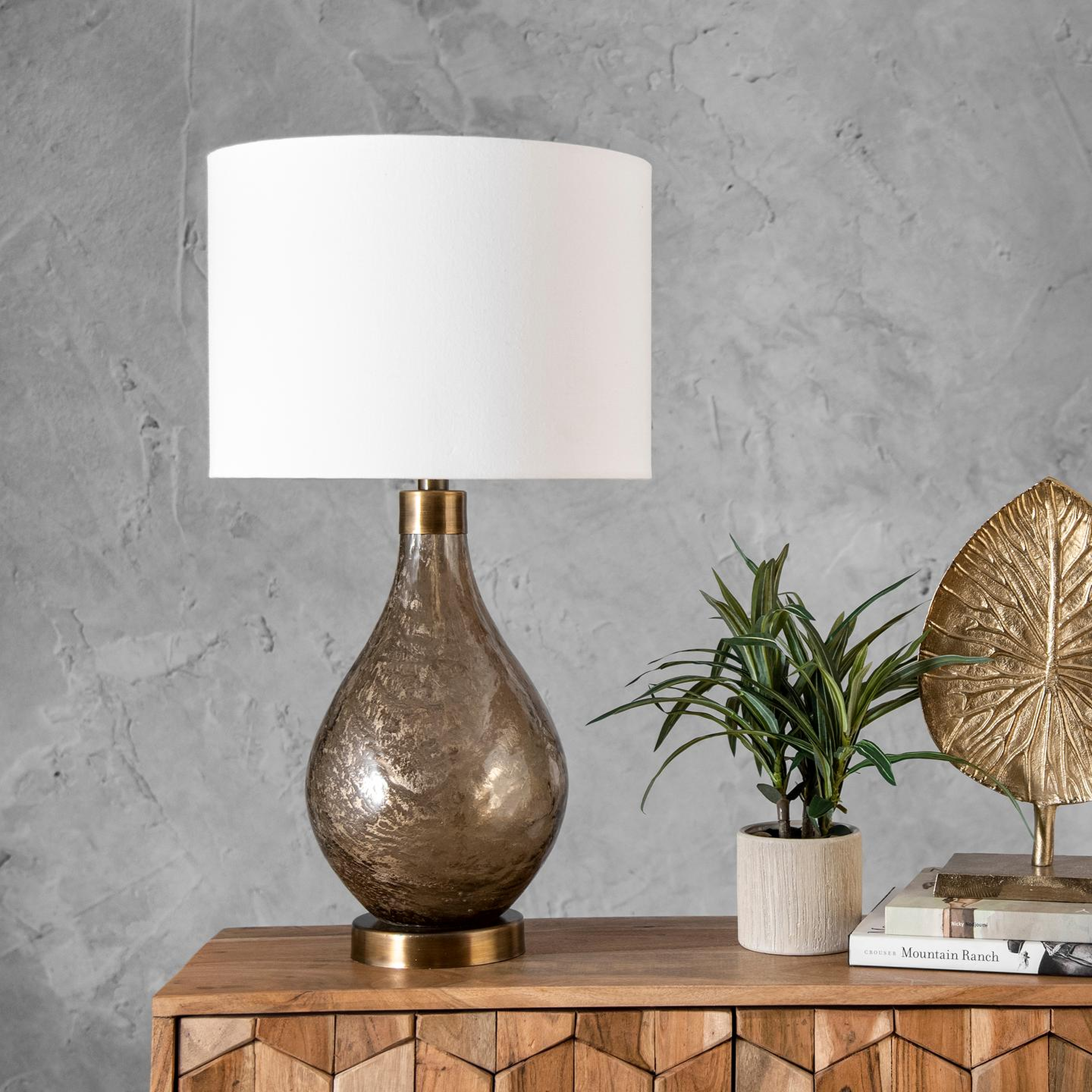 Astor 25" Glass Table Lamp - nuloom