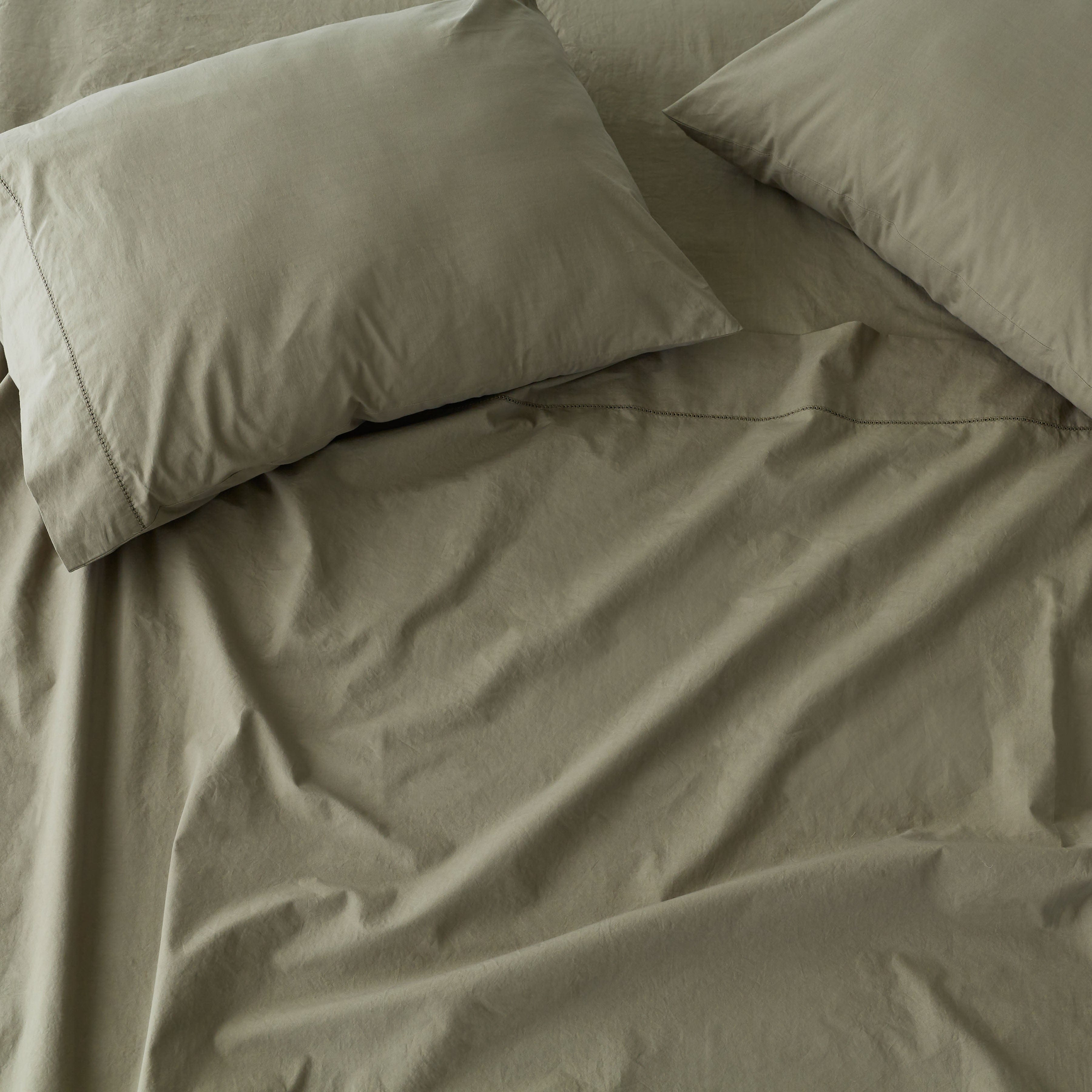The Citizenry Stonewashed Organic Cotton Percale Bed Sheet Set | King | Olive - The Citizenry