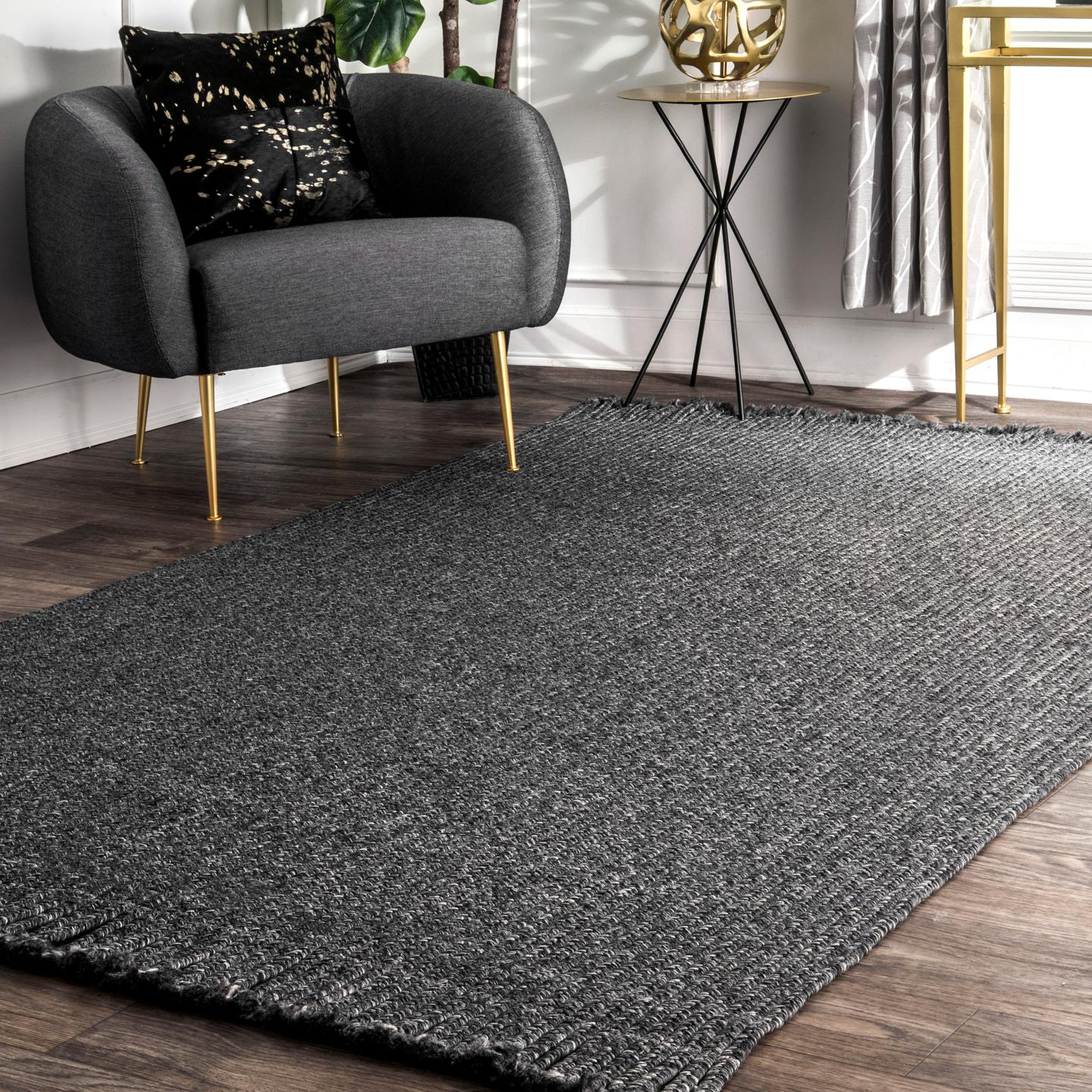 Braided Courtney Tassel Indoor/Outdoor Rug Area Rug - nuloom