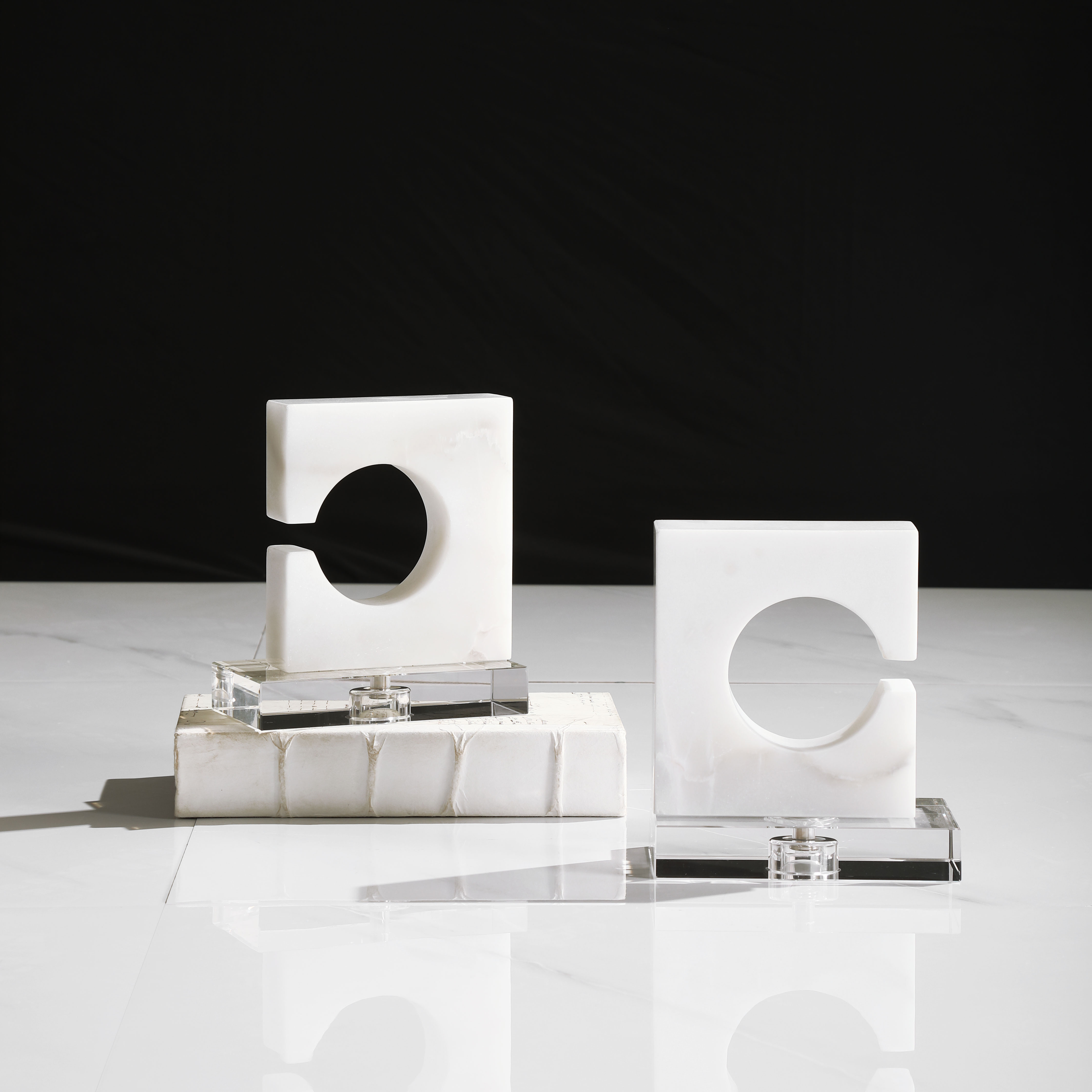 Clarin White & Gray Bookends, S/2 - Hudsonhill Foundry