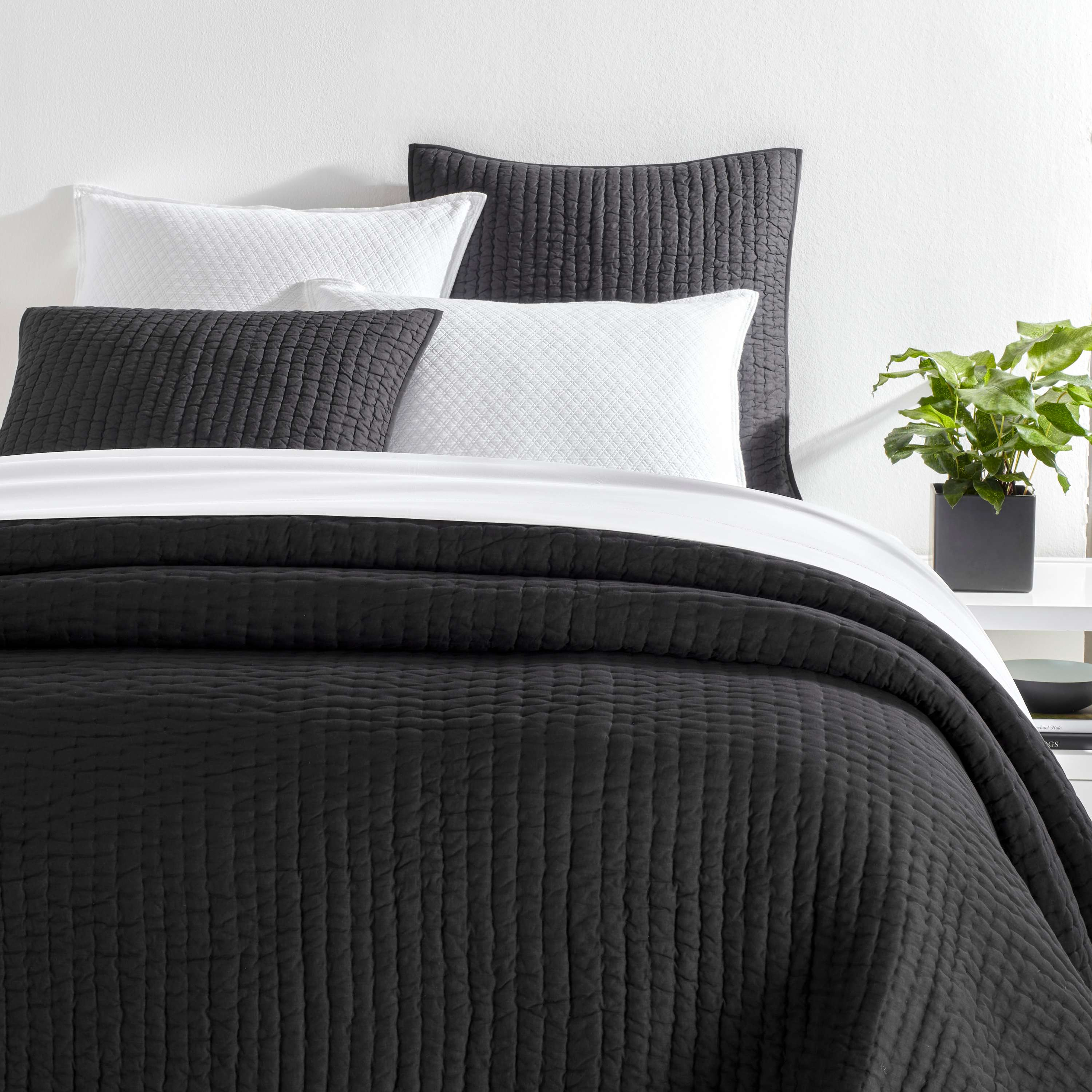 Lana Voile Black Quilt - Dash and Albert