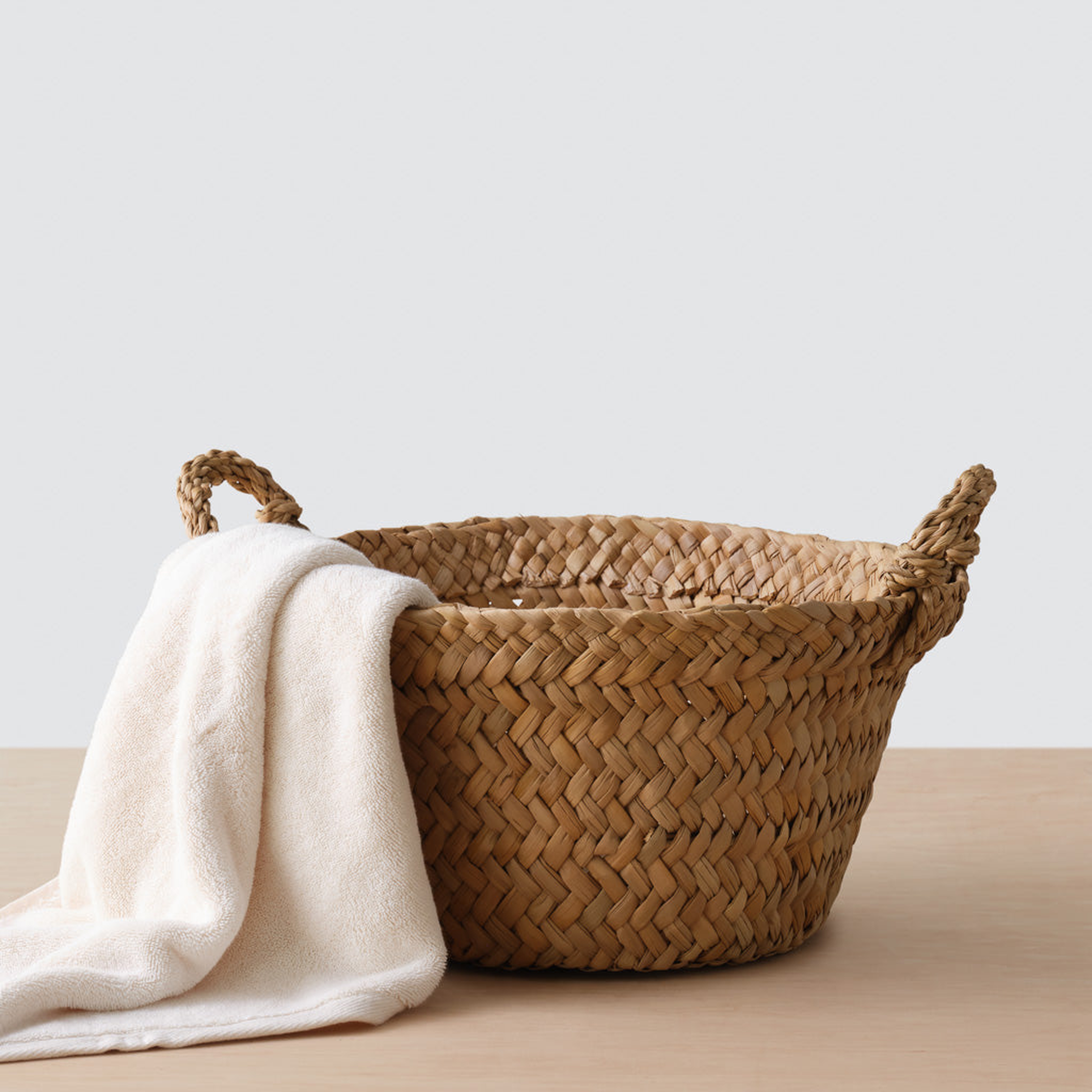The Citizenry Totora Floor Basket | Medium | Brown - The Citizenry