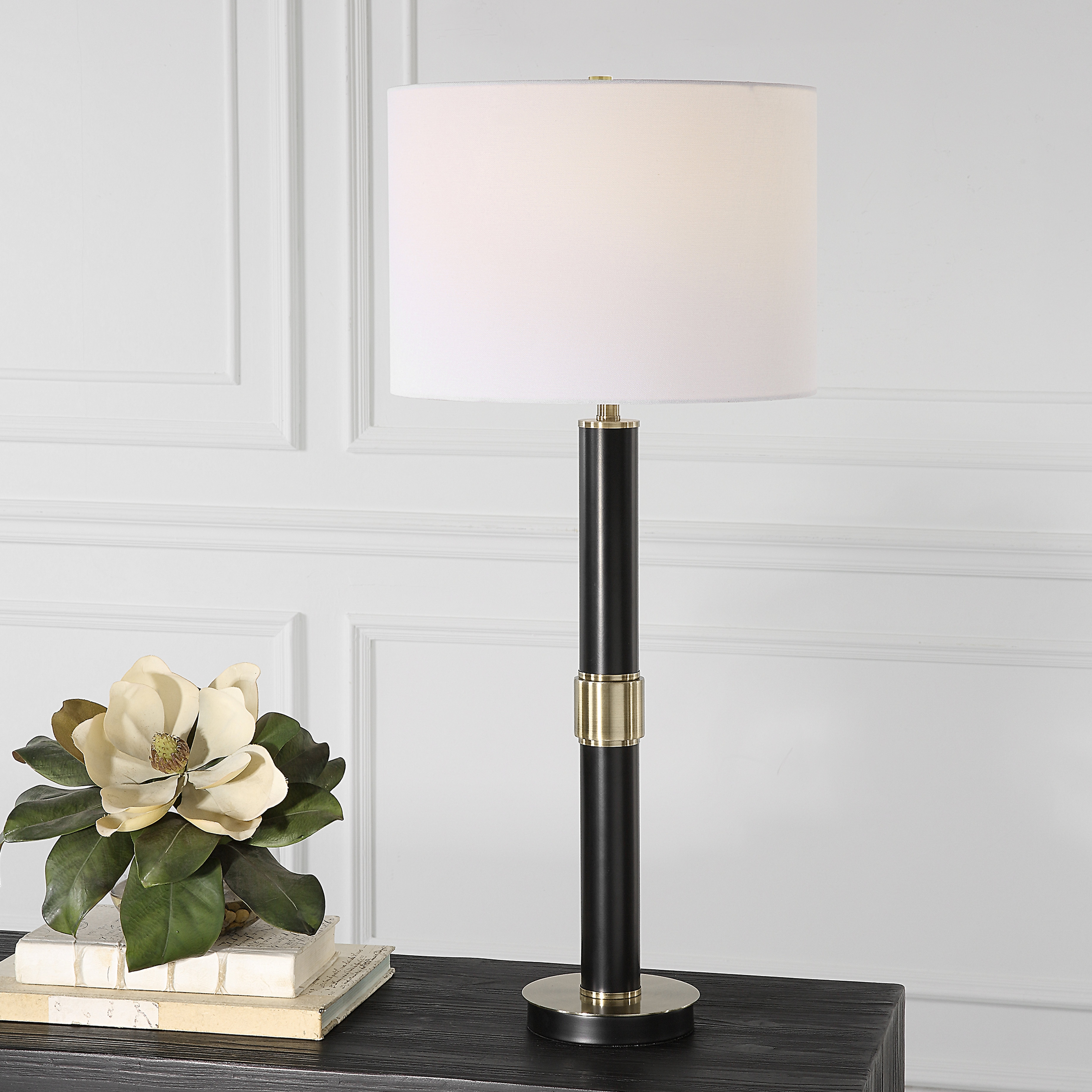 TABLE LAMP - Uttermost