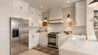  Kitchen by Havenly Interior Designer Aranza