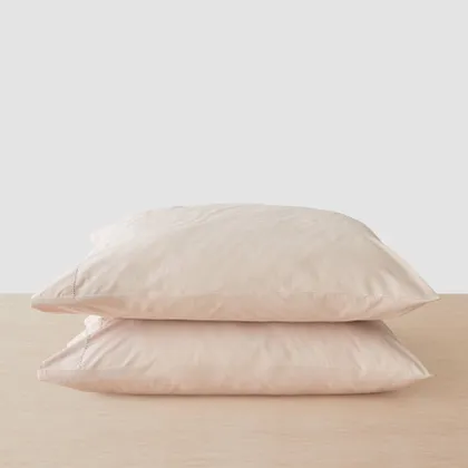 The Citizenry Stonewashed Organic Cotton Percale Pillowcases | Standard | Blush