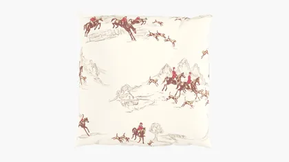 Throw Pillow 18", Red Cotswold Hunt, 18" x 18"