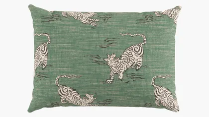 Outdoor 14" x 20" Lumbar Pillow, Emerald Tigresse, 14" x 20"