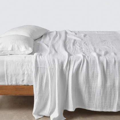 The Citizenry Organic Cotton Gauze Bed Blanket | White