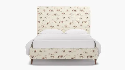 Classic Bed, Red Cotswold Hunt, Walnut Square Tapered Leg, Queen