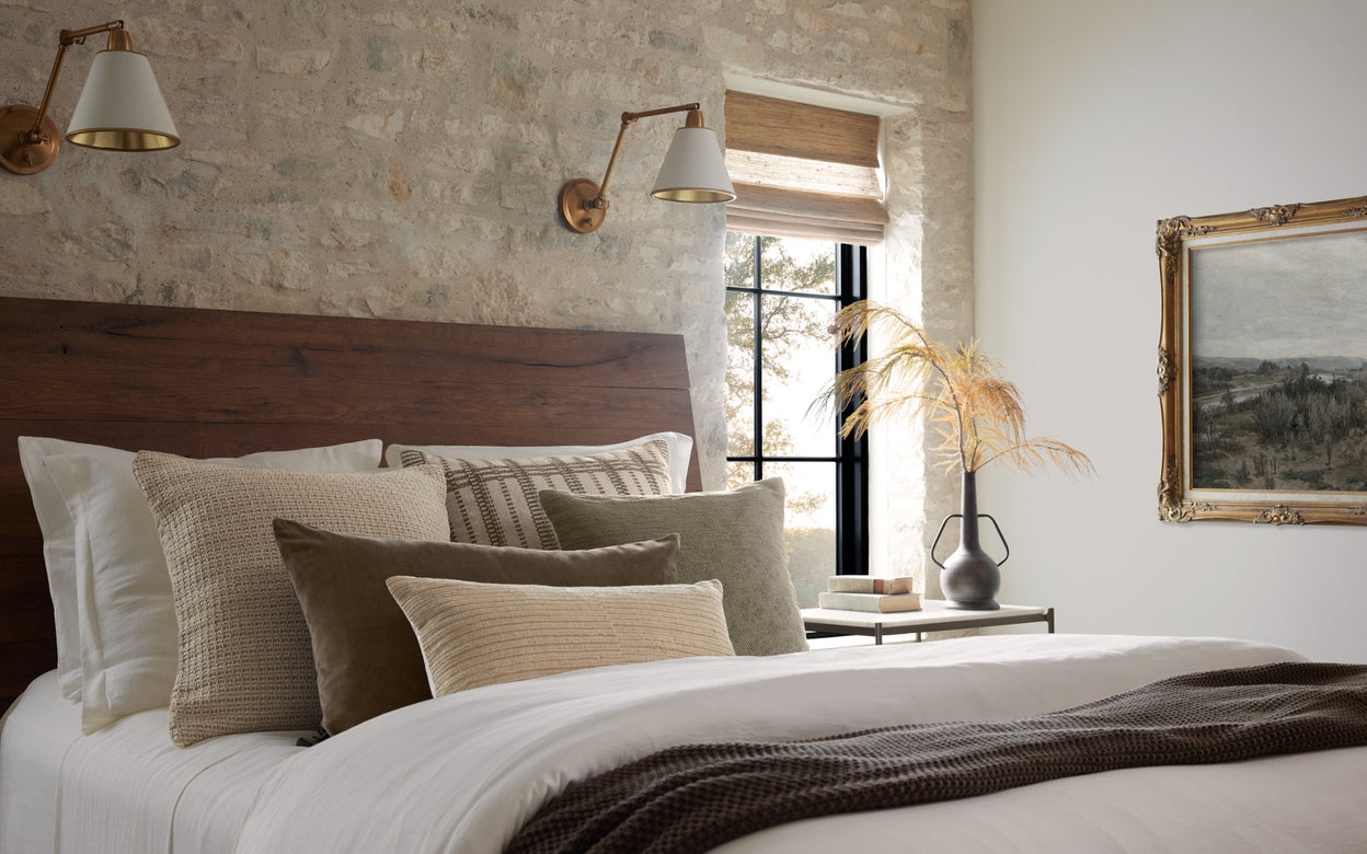 PILLOWS PMH1153 MOCHA / PLUM 16" x 26" Cover w/Down - Image 2