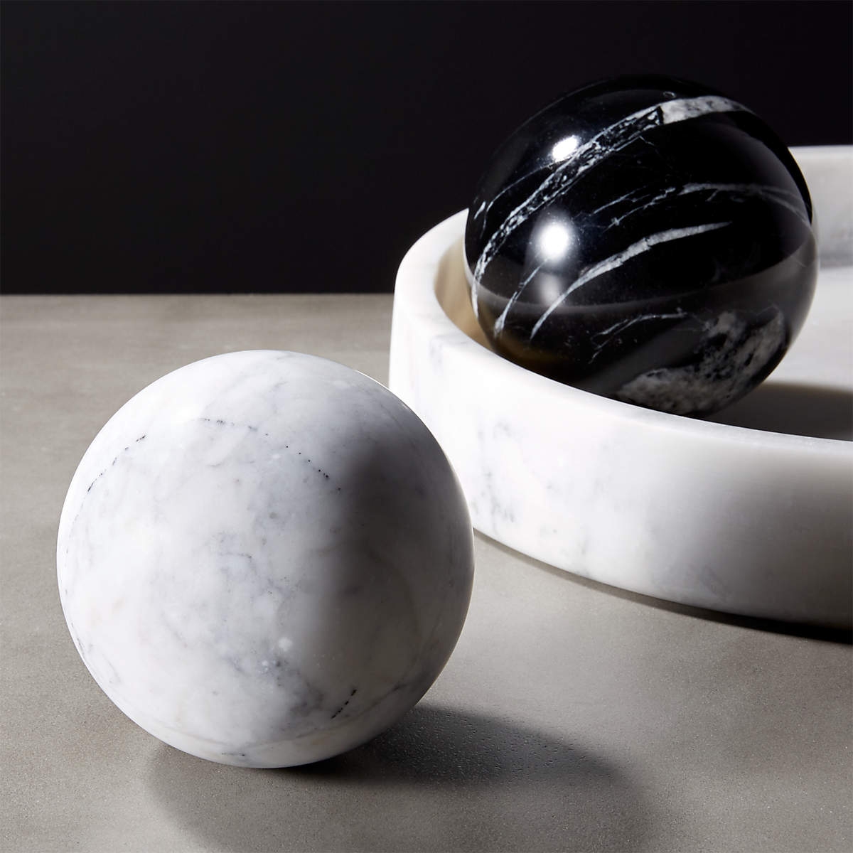 White Marble Sphere - Image 3